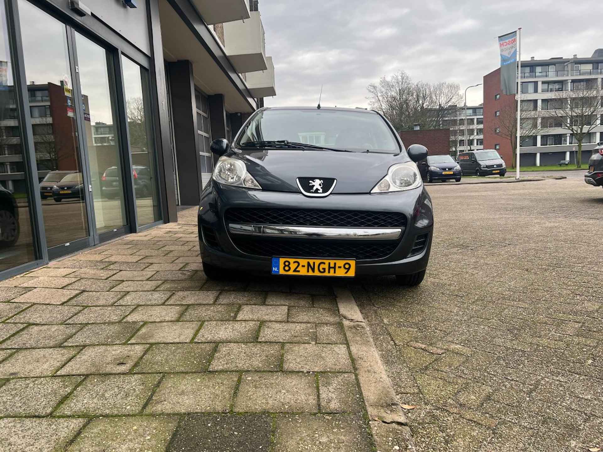 PEUGEOT 107 1.0-12V URBAN MOVE - 4/15