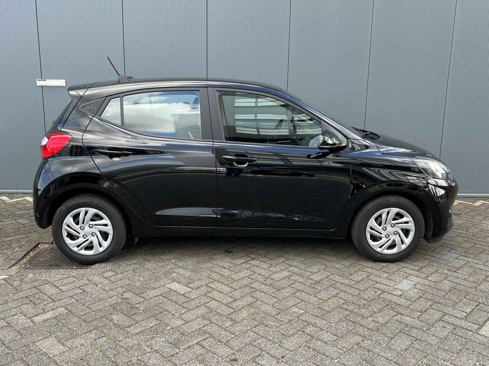 Hyundai i10 1.0 67pk Comfort Facelift | LED | Airco | Carplay | Navigatie | Bluetooth | Cruisecontrol | 1e Eigenaar - 3/21