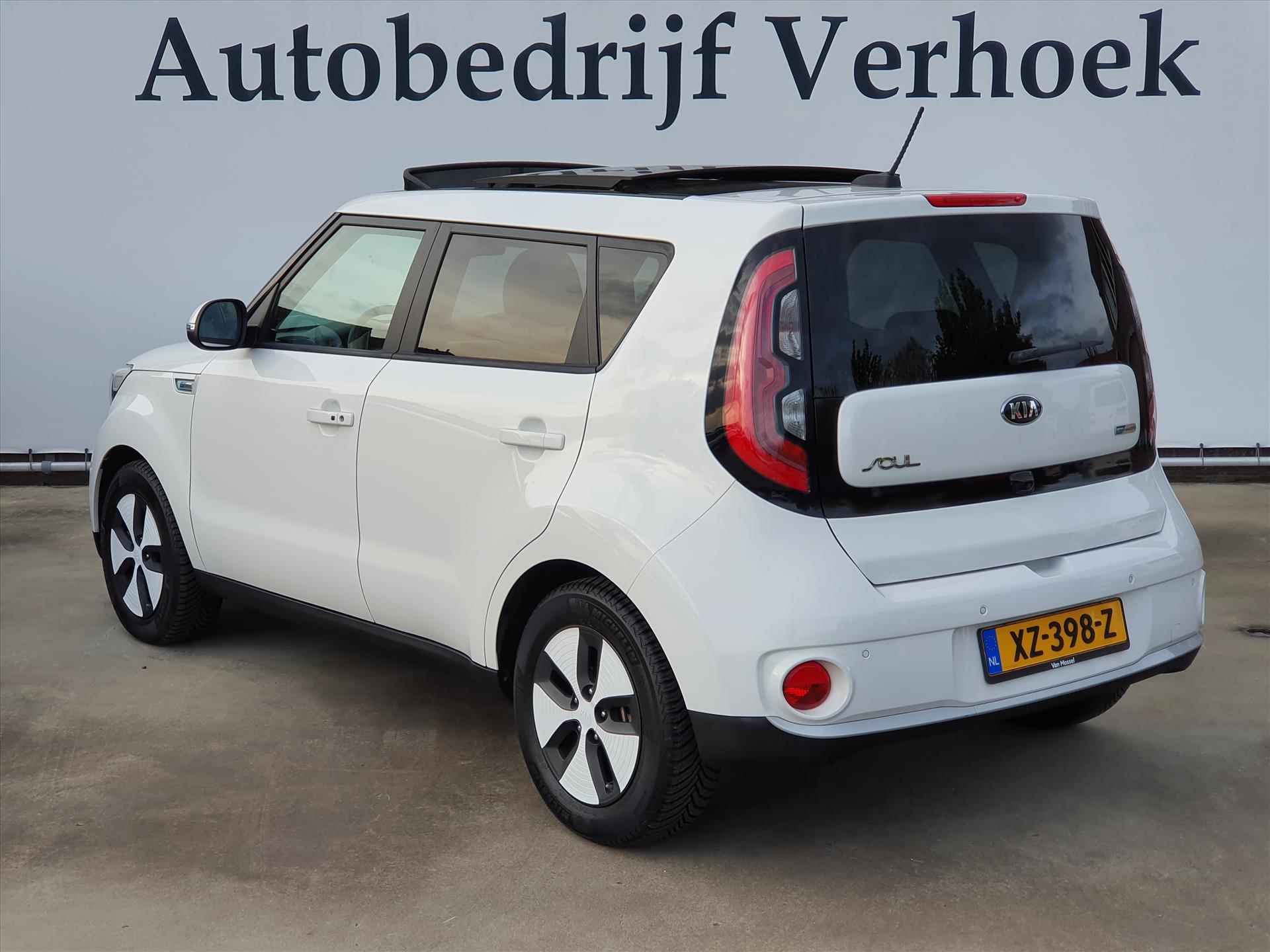 Kia e-Soul EV 30kWh Executive Plus Line € 13.900 na Subsidie Panodak - Incl BTW - 8/27