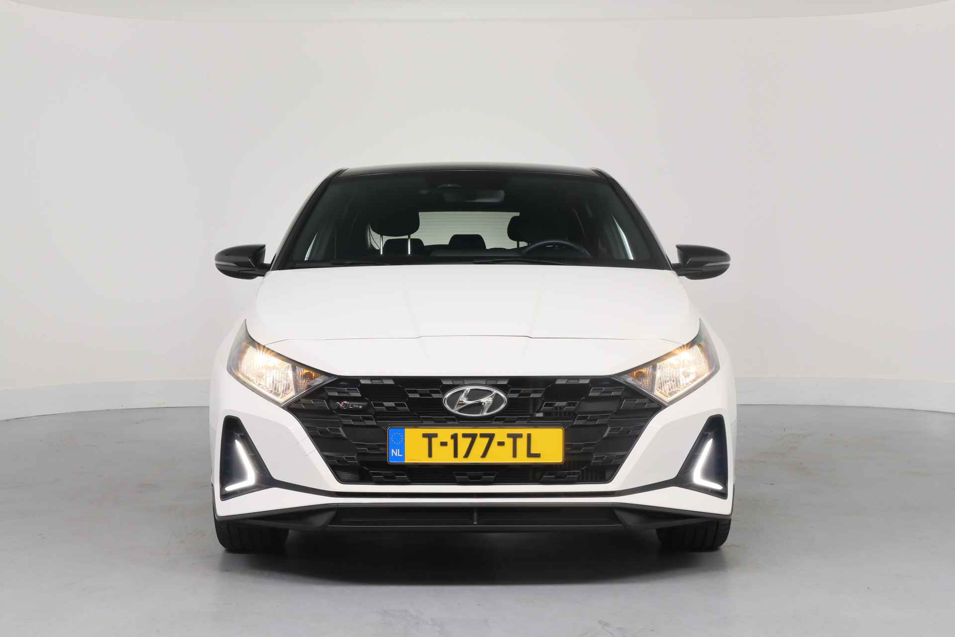 Hyundai i20 1.0 T-GDI N Line | Bose | Camera | Navi | Airco | Cruise | BLIS | DAB | Parkeersensoren | Lichtmetalen Velgen - 2/39