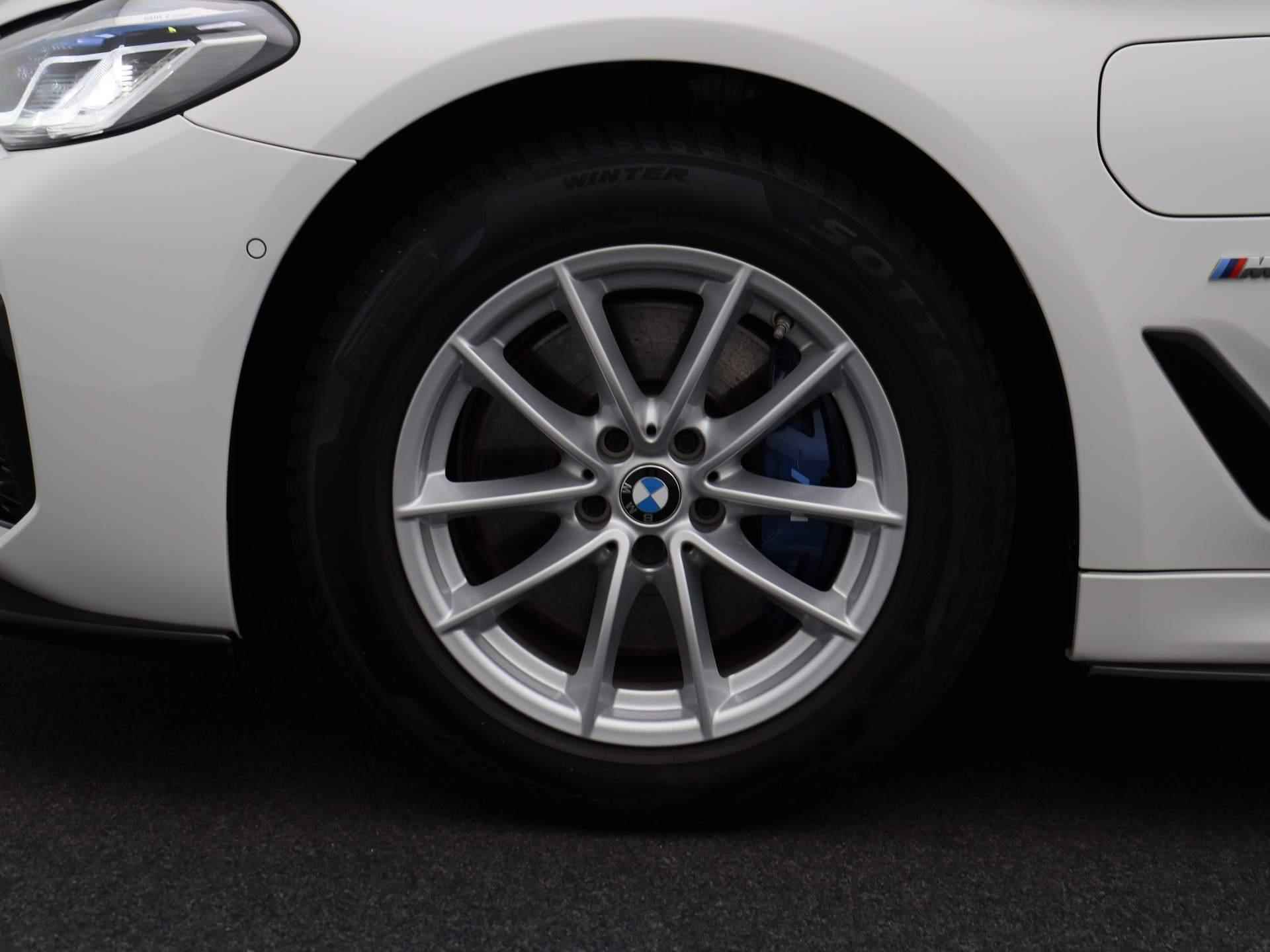 BMW 5-serie 530e High Executive | M-pakket | Navigatie | Shadow Line | Camera | Parkeersensoren  | Head up Display | Laser LED verlichting | - 15/51
