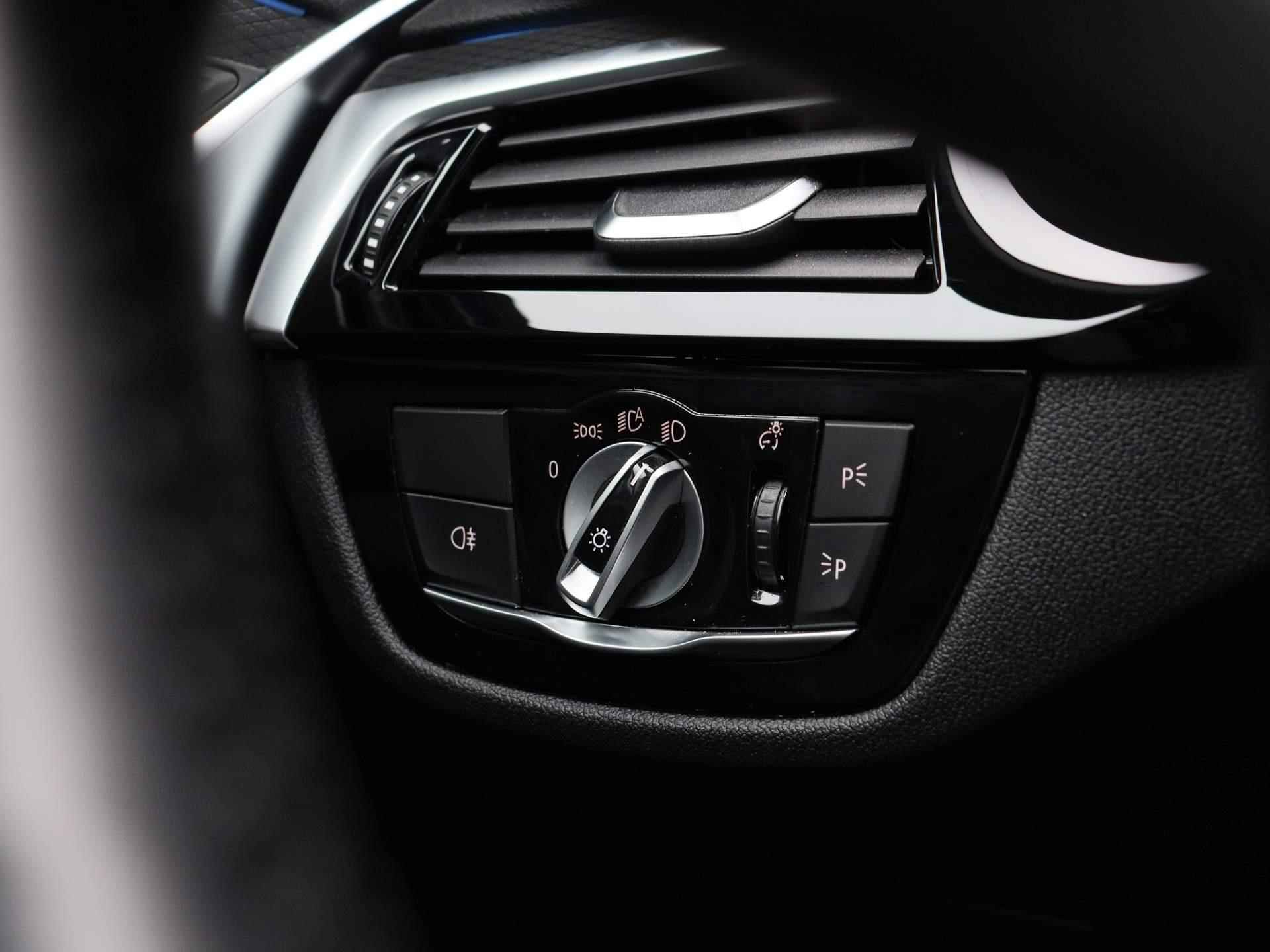 BMW 5-serie 530e High Executive | M-pakket | Navigatie | Shadow Line | Camera | Parkeersensoren  | Head up Display | Laser LED verlichting | - 27/51