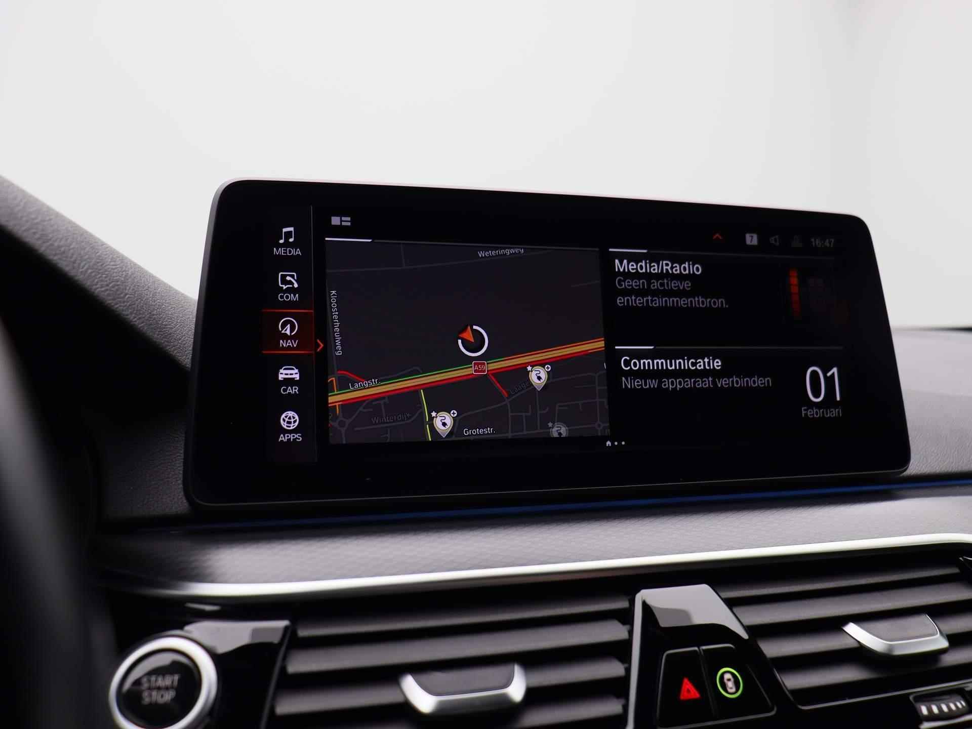 BMW 5-serie 530e High Executive | M-pakket | Navigatie | Shadow Line | Camera | Parkeersensoren  | Head up Display | Laser LED verlichting | - 31/51