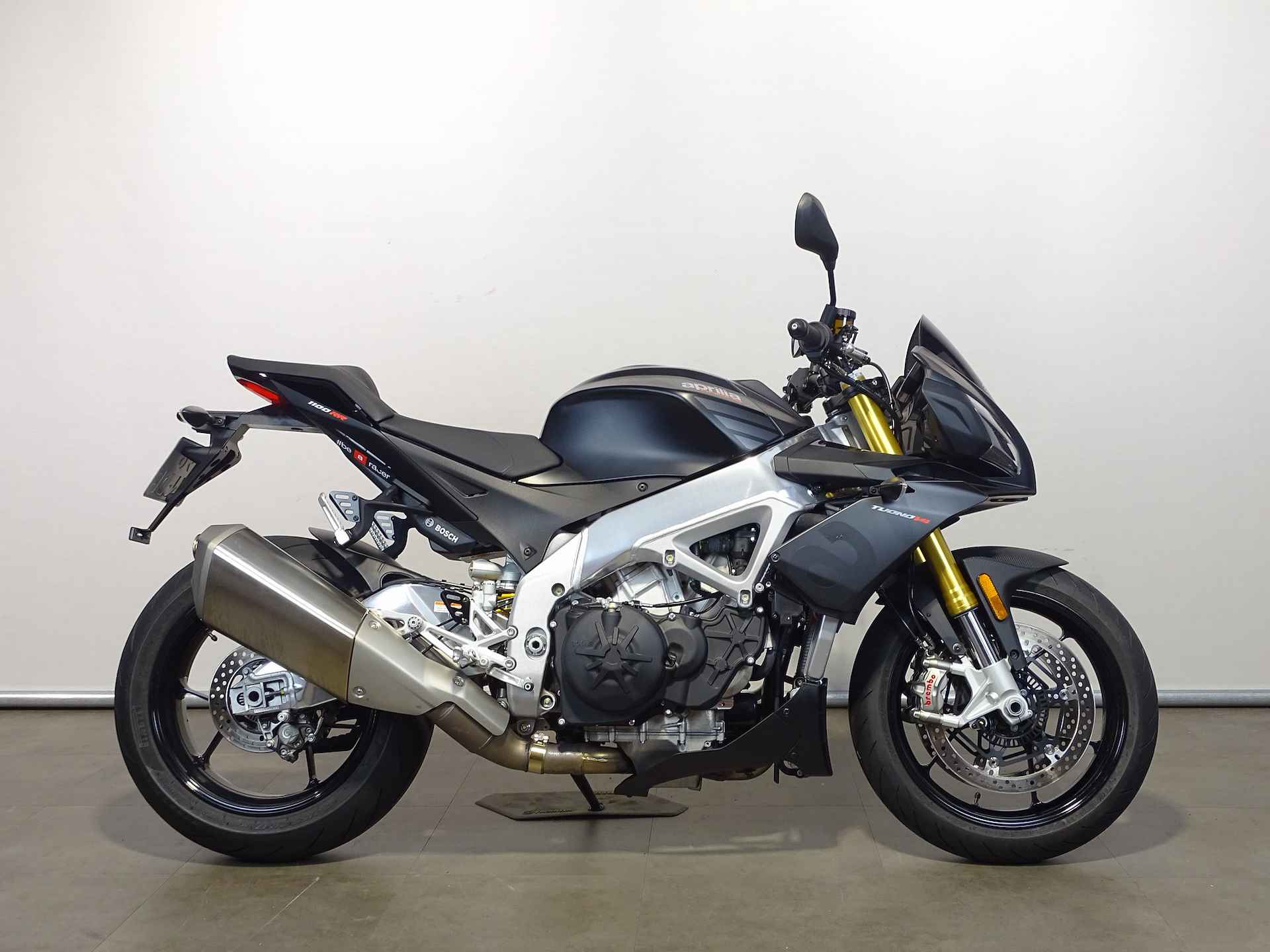 Aprilia TUONO V4 1100 - 1/11