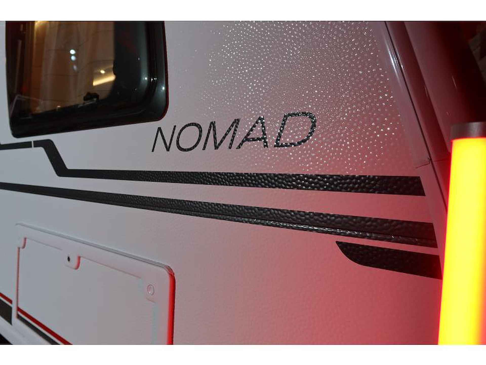 Dethleffs Nomad 490 EST ENKELE BEDDEN/ BADKAMER!! - 23/25