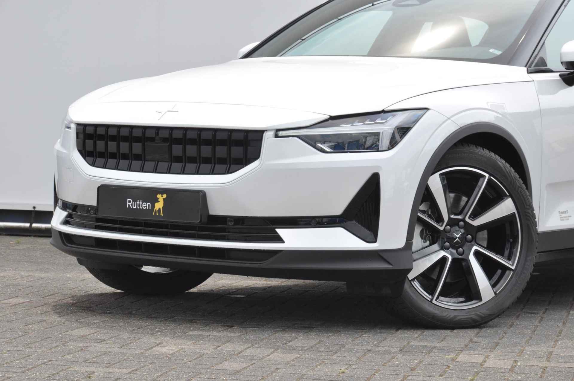 Polestar 2 / 231PK / 78KWh Long Range Single motor / 16% bijtelling/ Long range/ Google infotaiment/ Panoramadak/ Elektrische stoelen/ Getint ramen/ Cruise control/ Harman Kardon/ Stoel en stuurwielverwarming/ Climate control - 3/28