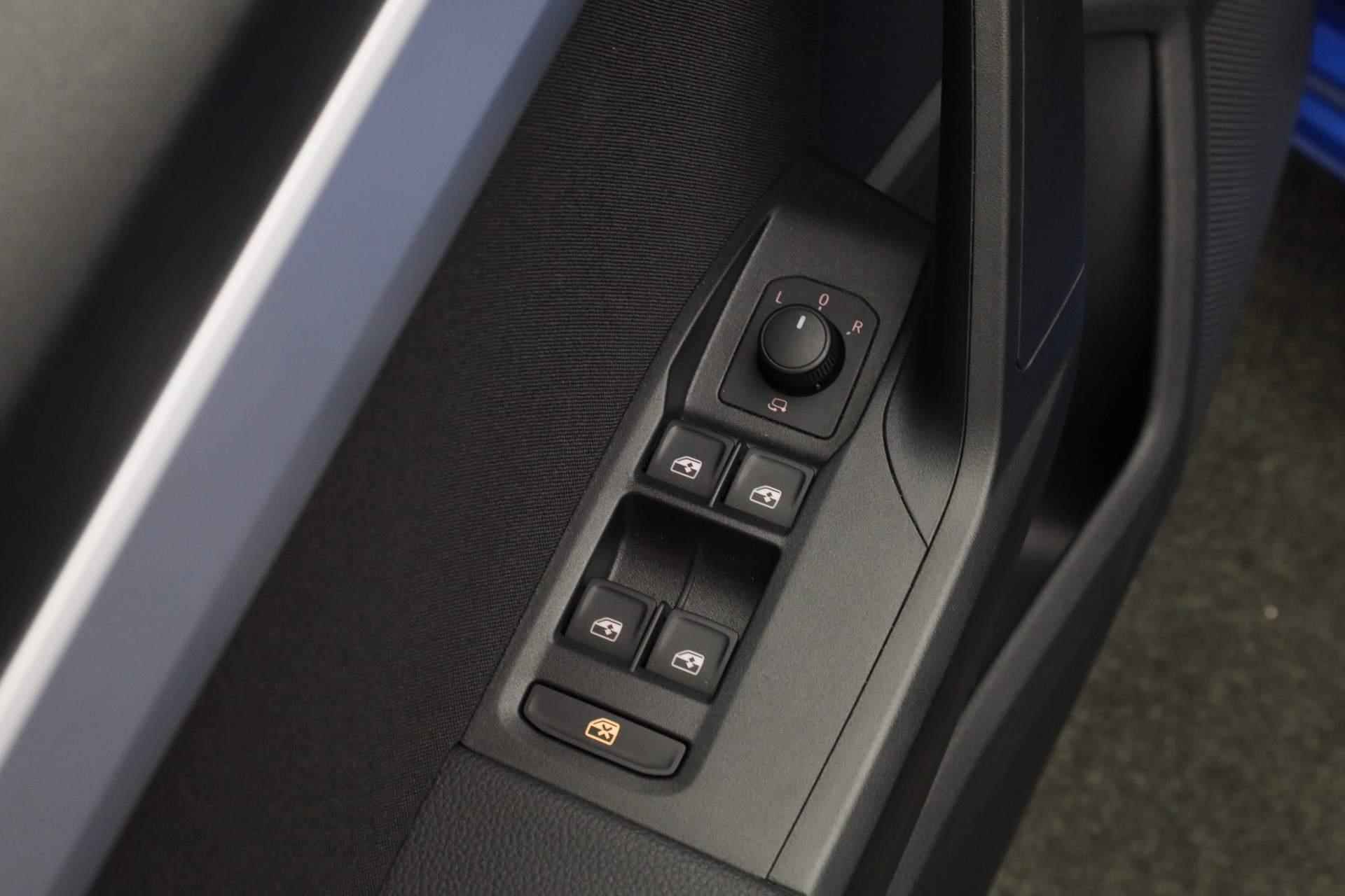 SEAT Ibiza 1.0 TSI 110PK FR | Camera | Navi | Stoelverwarming | Cruise Control | 17 inch - 21/37