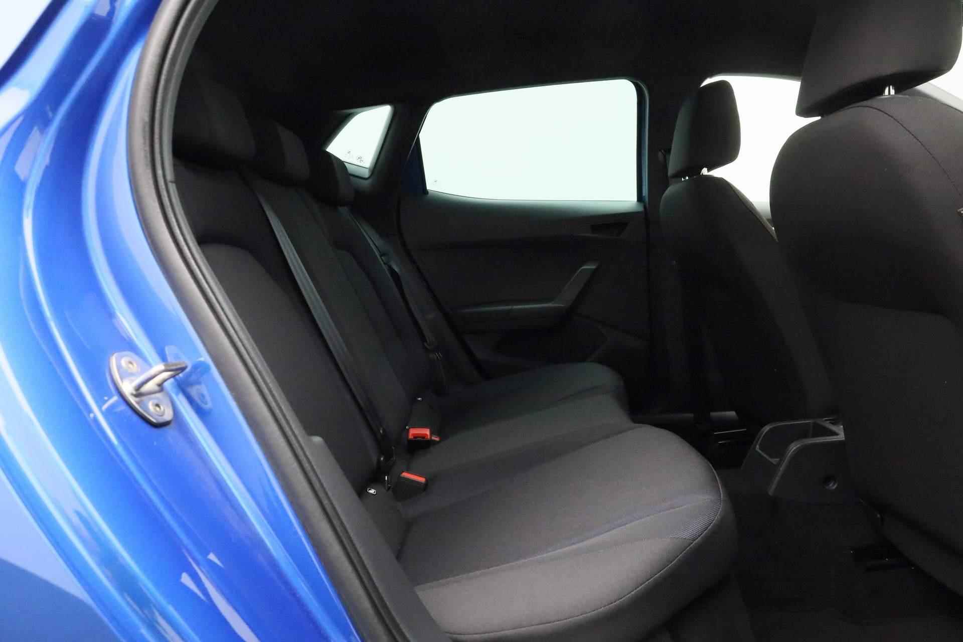 SEAT Ibiza 1.0 TSI 110PK FR | Camera | Navi | Stoelverwarming | Cruise Control | 17 inch - 35/37