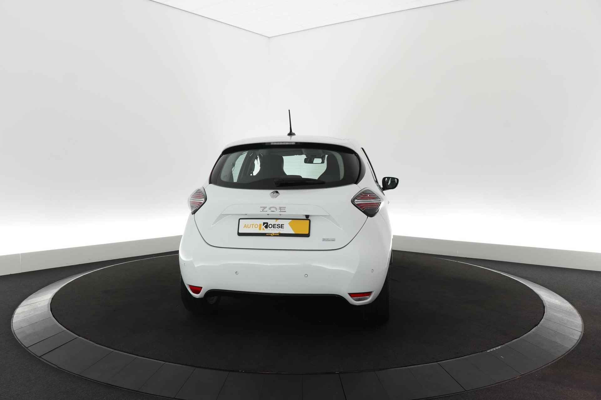 Renault ZOE R110 Limited 50 | €2.000 Subsidie | Koopaccu | Camera | Navigatie | Parkeersensoren | Winterpakket | Allseason Banden - 10/65