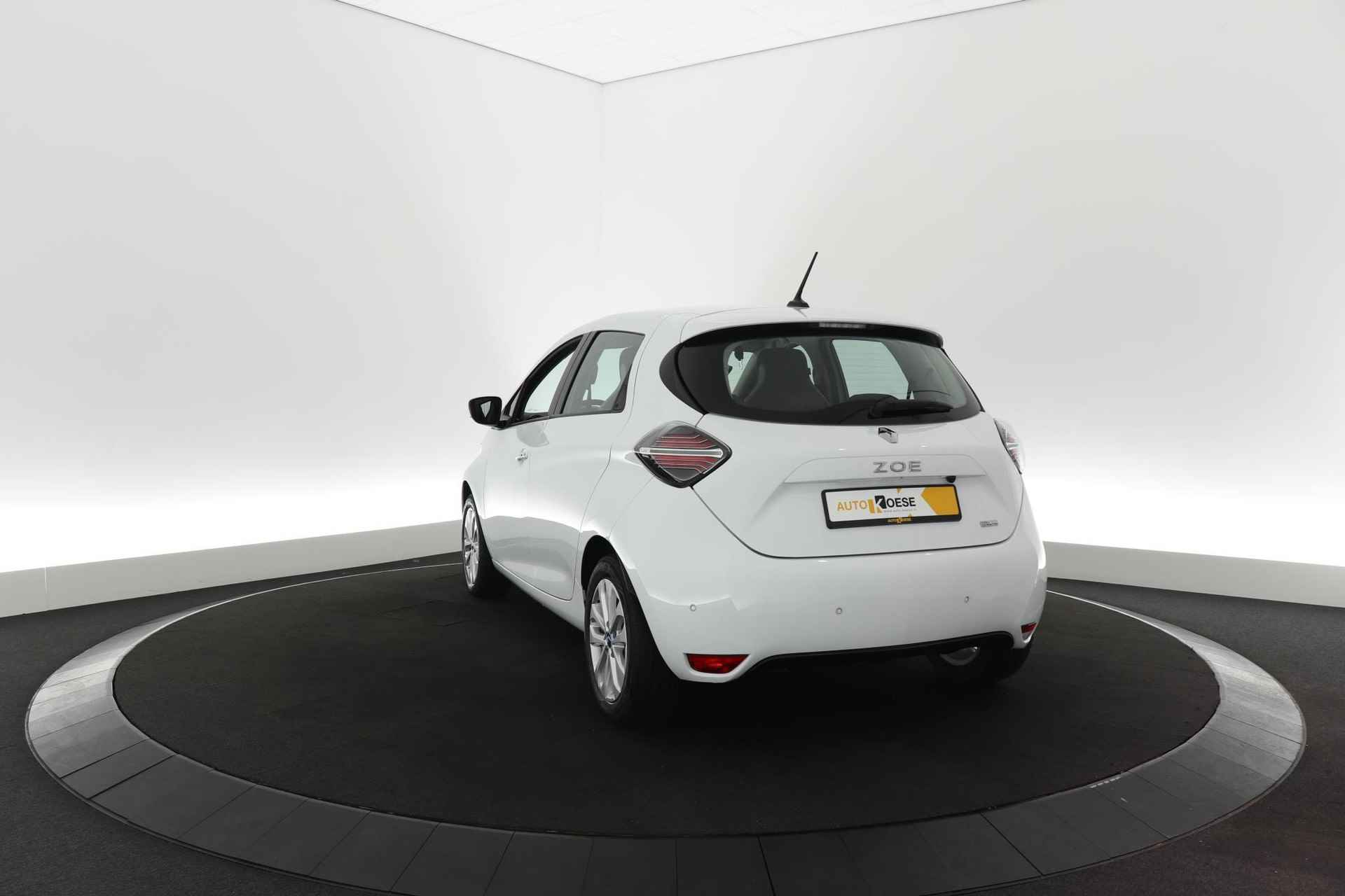 Renault ZOE R110 Limited 50 | €2.000 Subsidie | Koopaccu | Camera | Navigatie | Parkeersensoren | Winterpakket | Allseason Banden - 11/65