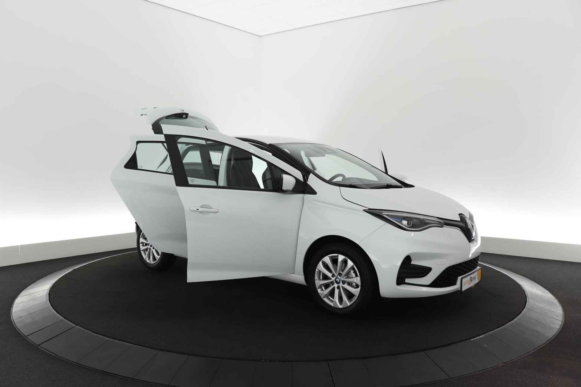 Renault ZOE R110 Limited 50 | €2.000 Subsidie | Koopaccu | Camera | Navigatie | Parkeersensoren | Winterpakket | Allseason Banden - 64/65