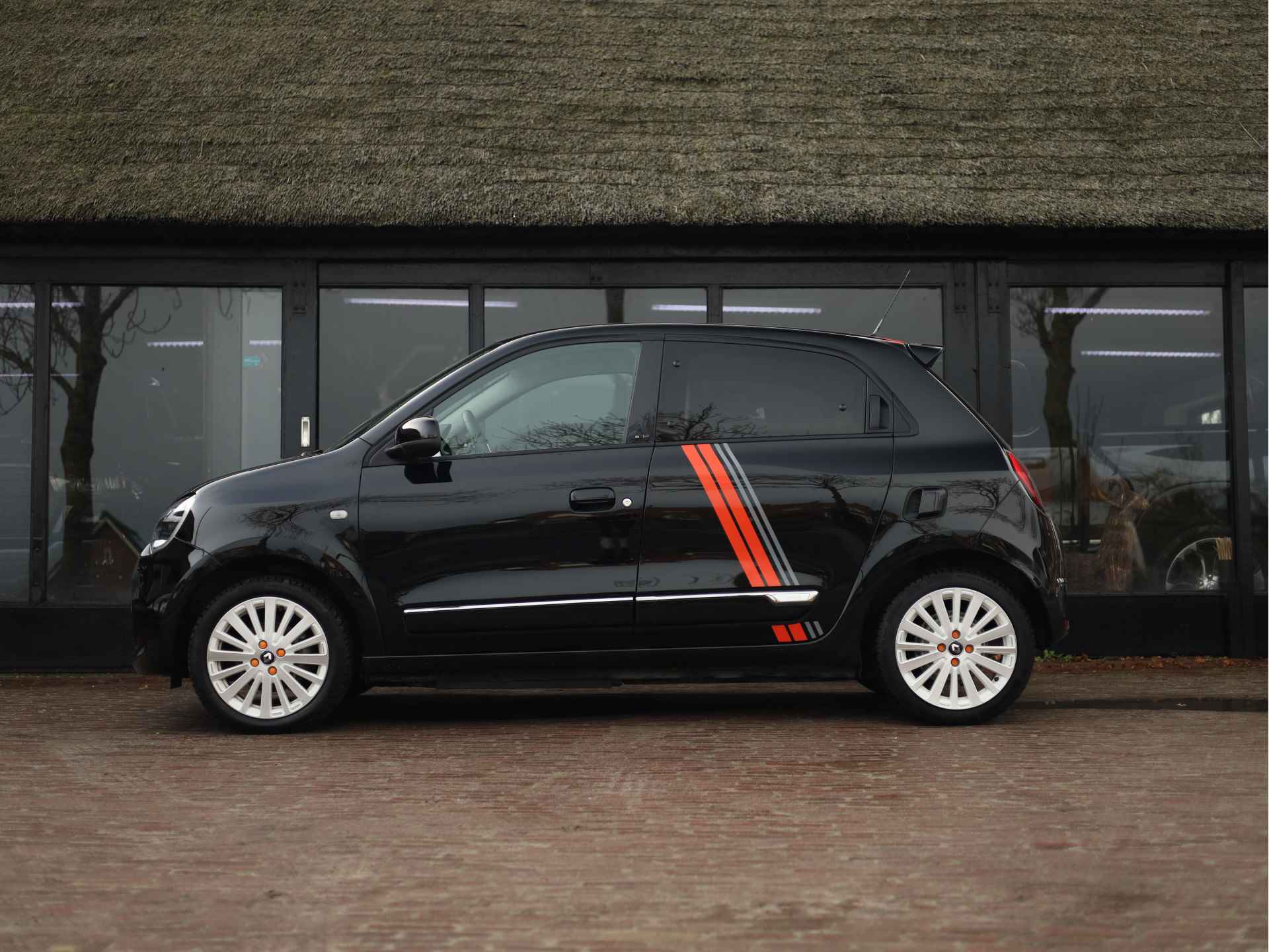 Renault Twingo Z.E. R80 Life | Applecarplay | Camera | Stoel verwarming - 9/30