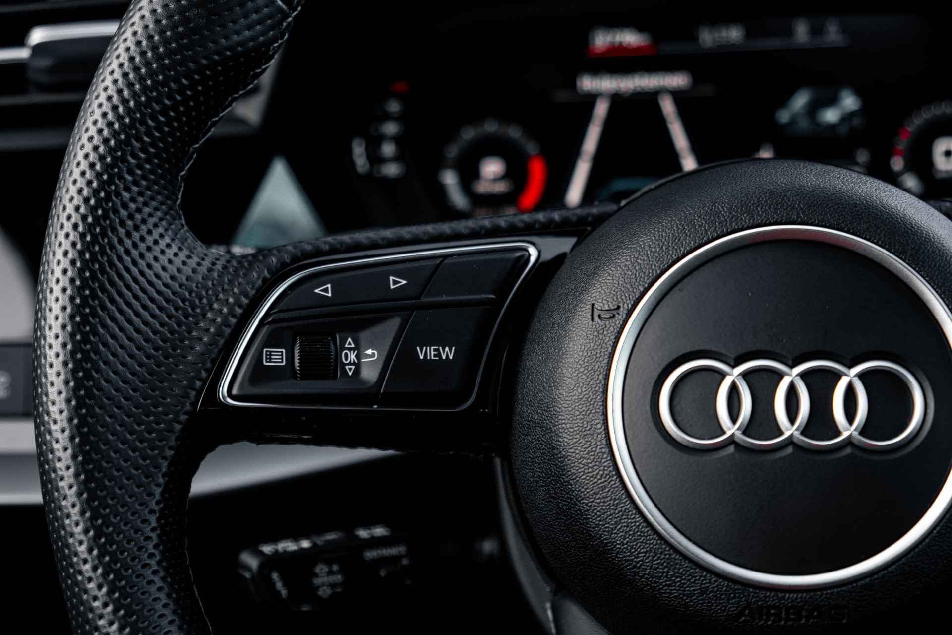 Audi A3 Sportback 30TFSI 110PK S edition | Stoelverwarming | Parkeersensoren Voor & Achter | Automatisch Dimmende Binnenspiegel | - 11/65