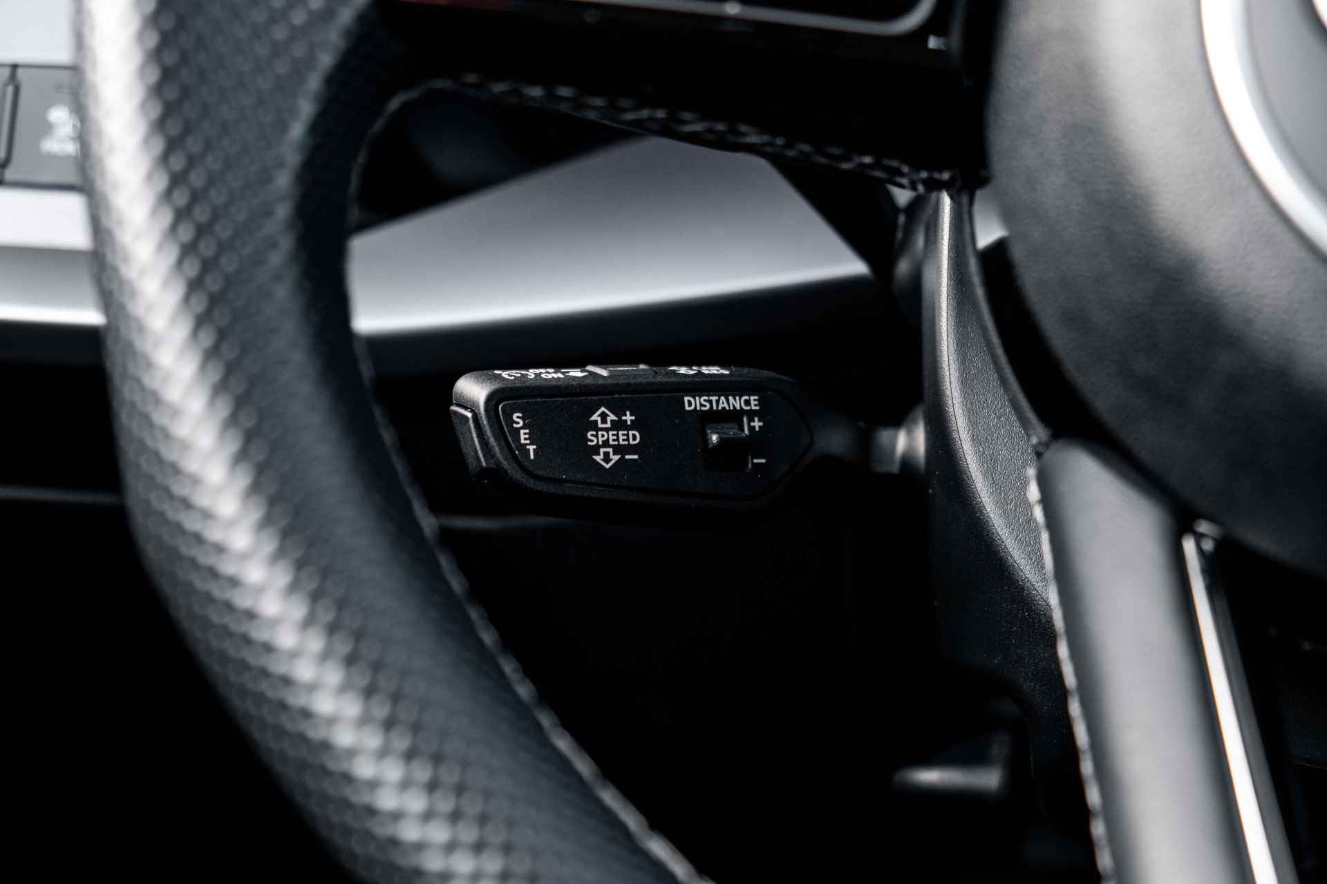 Audi A3 Sportback 30TFSI 110PK S edition | Stoelverwarming | Parkeersensoren Voor & Achter | Automatisch Dimmende Binnenspiegel | - 44/65