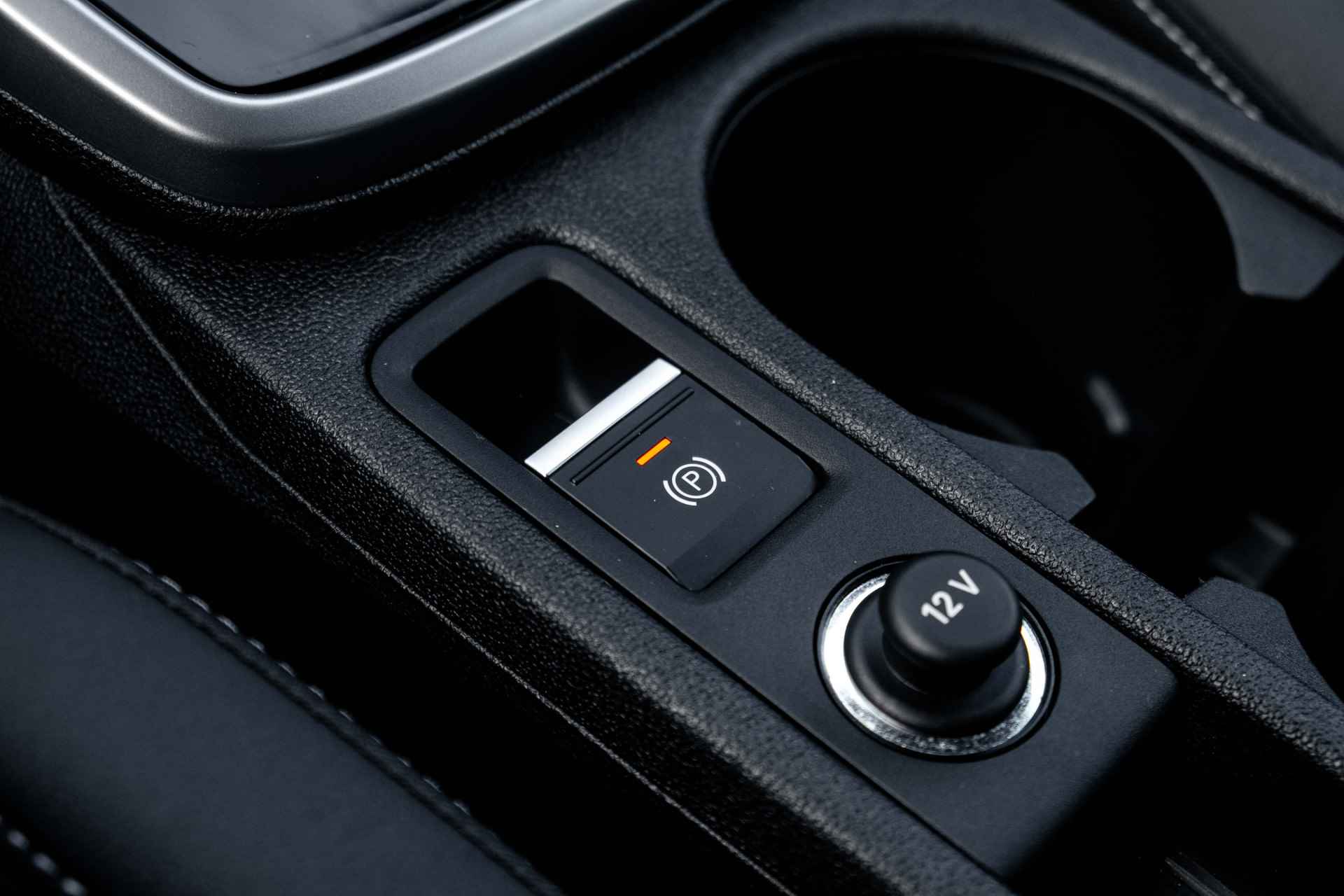 Audi A3 Sportback 30TFSI 110PK S edition | Stoelverwarming | Parkeersensoren Voor & Achter | Automatisch Dimmende Binnenspiegel | - 45/65