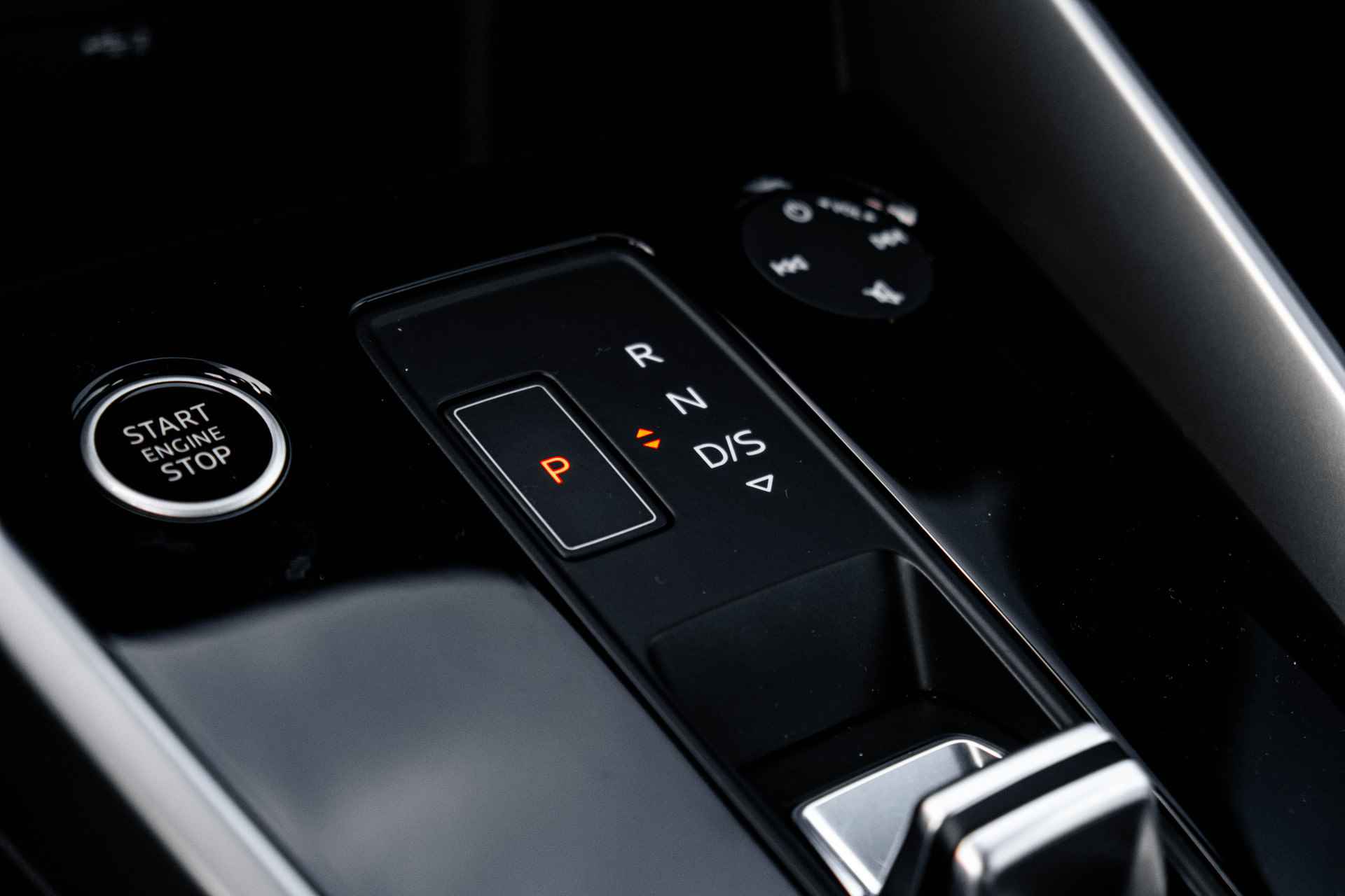 Audi A3 Sportback 30TFSI 110PK S edition | Stoelverwarming | Parkeersensoren Voor & Achter | Automatisch Dimmende Binnenspiegel | - 47/65