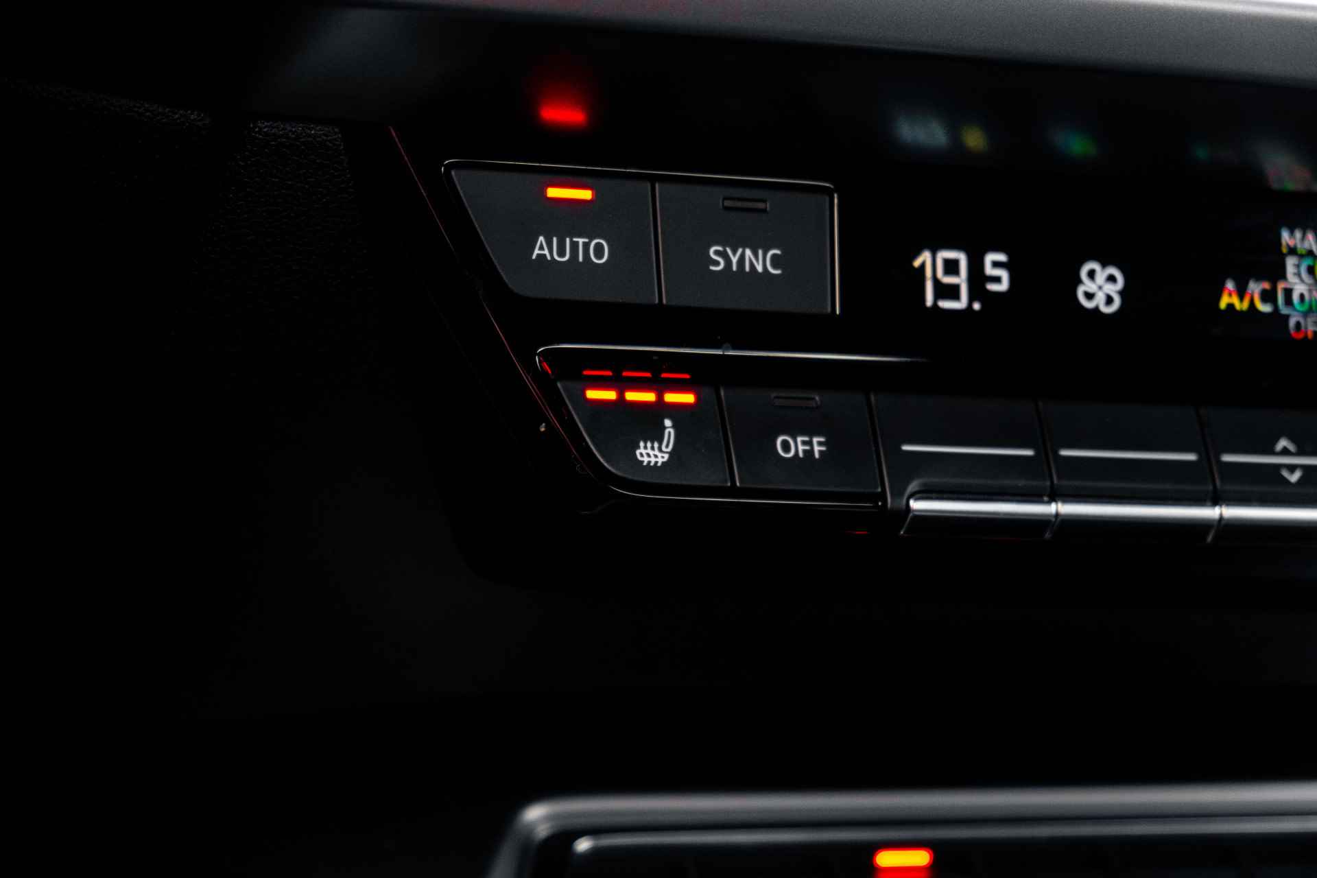 Audi A3 Sportback 30TFSI 110PK S edition | Stoelverwarming | Parkeersensoren Voor & Achter | Automatisch Dimmende Binnenspiegel | - 52/65