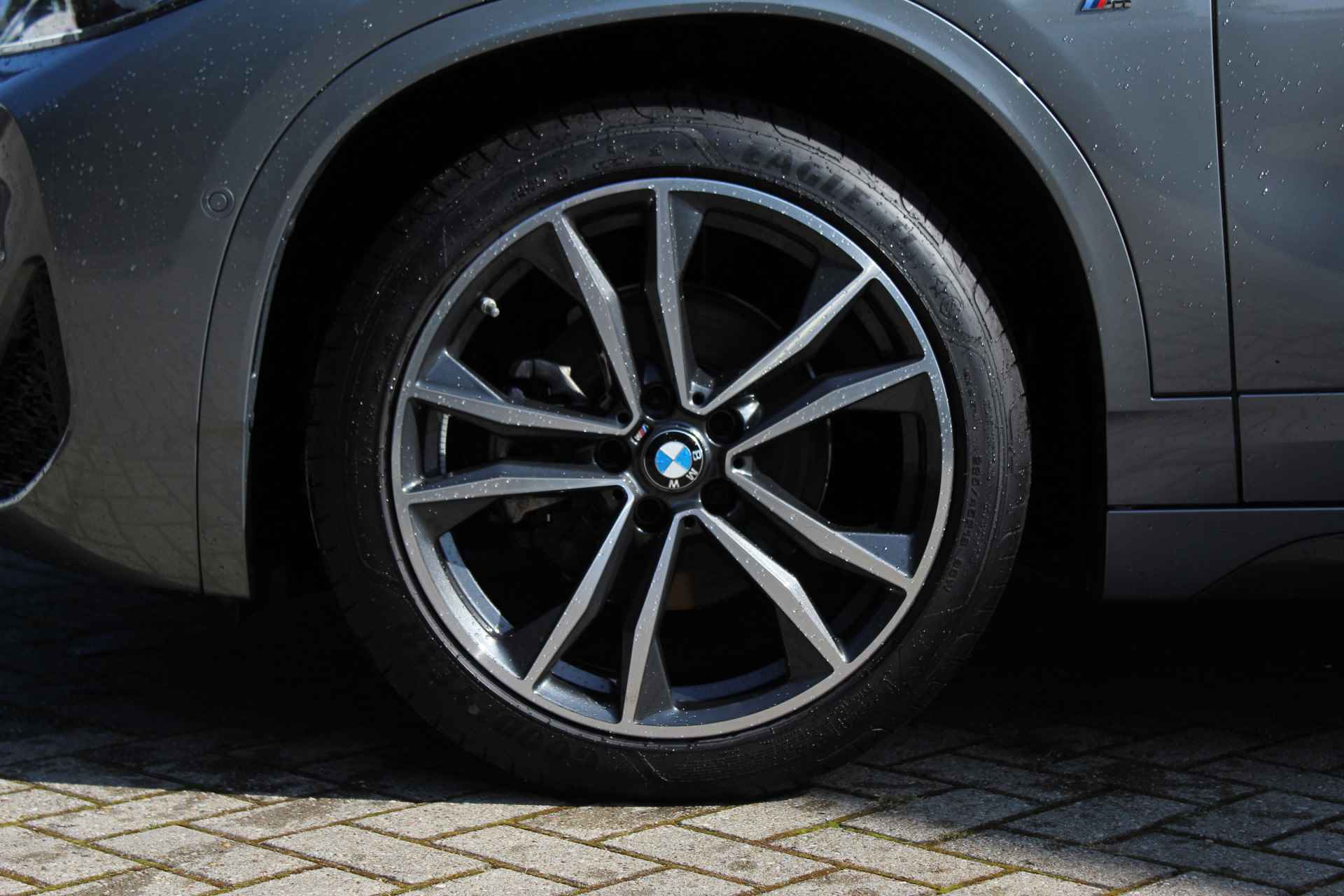 BMW X2 sDrive18i High Executive M Sport Automaat / Panoramadak / Achteruitrijcamera / Sportstoelen / Comfort Access / Adaptief onderstel / Park Assistant / Head-Up - 34/35