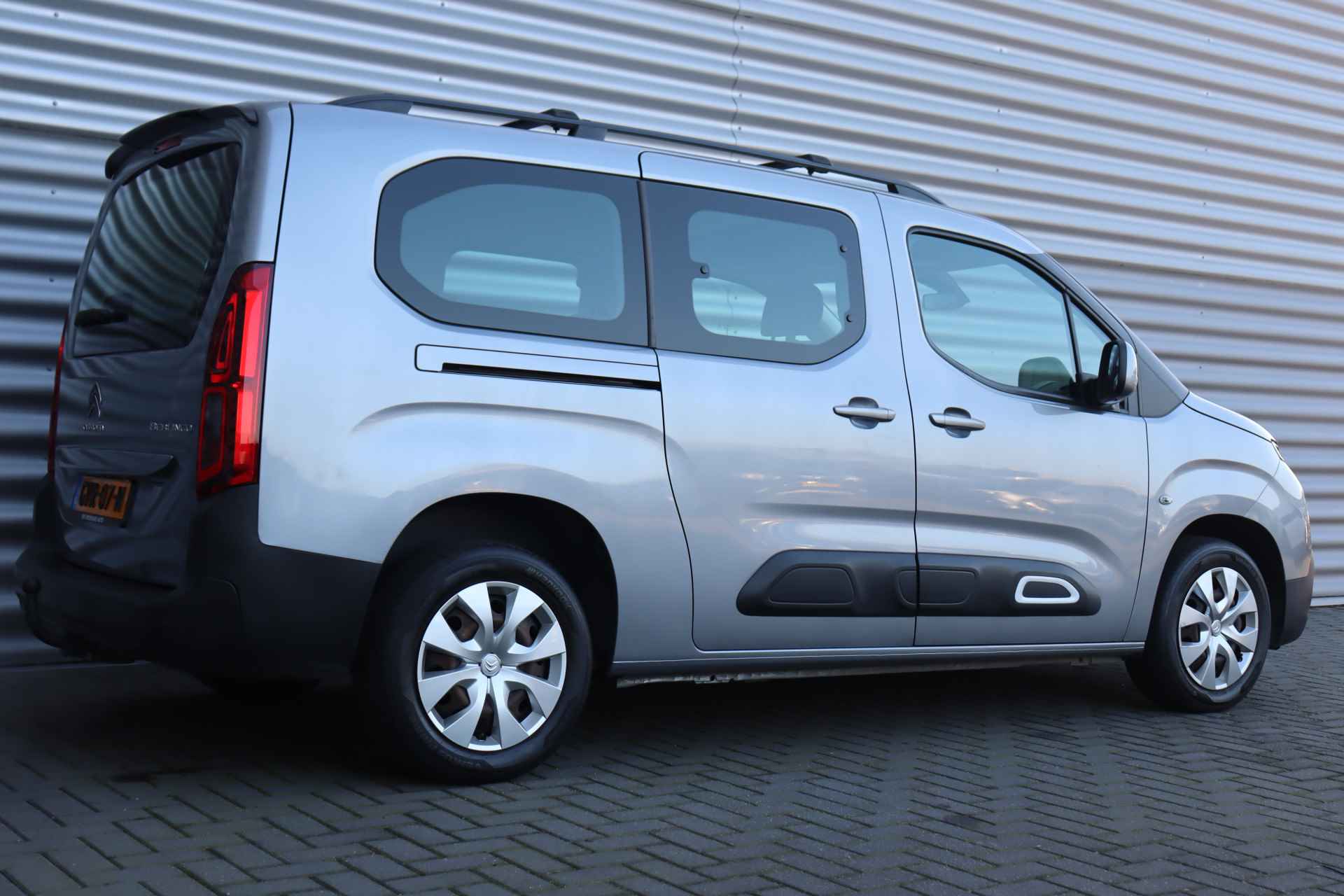 Citroën Berlingo 1.2 PURETECH 130PK 7-ZITS FEEL AUTOMAAT / NAVI / CLIMA / LED / PDC / BLUETOOTH / CRUISECONTROL / 1E EIGENAAR / NIEUWSTAAT !! - 8/33