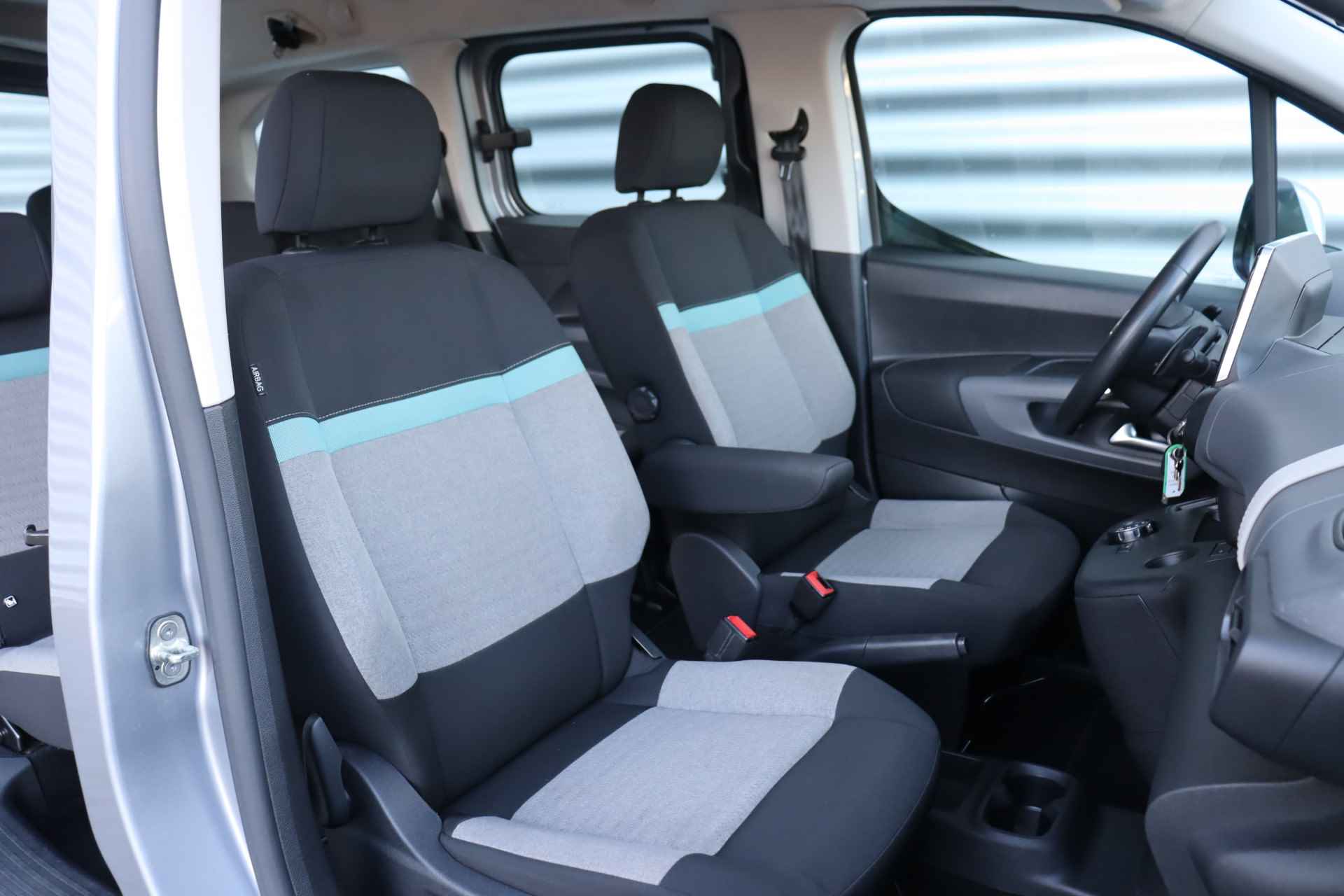 Citroën Berlingo 1.2 PURETECH 130PK 7-ZITS FEEL AUTOMAAT / NAVI / CLIMA / LED / PDC / BLUETOOTH / CRUISECONTROL / 1E EIGENAAR / NIEUWSTAAT !! - 17/33