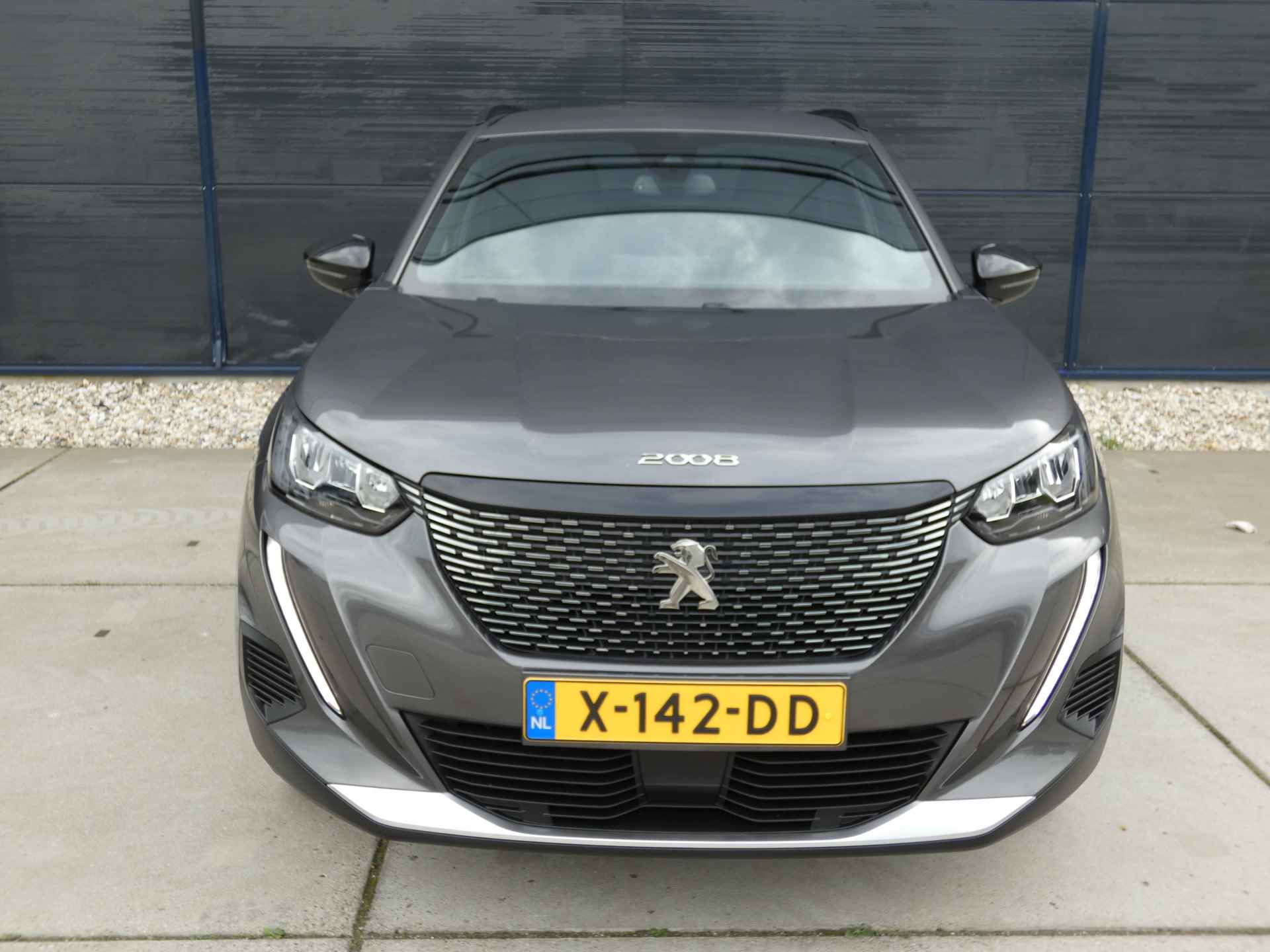 Peugeot 2008 1.2 PureTech 130 Allure Automaat | Navigatie | Climate Control | Parkeersensoren | - 9/46