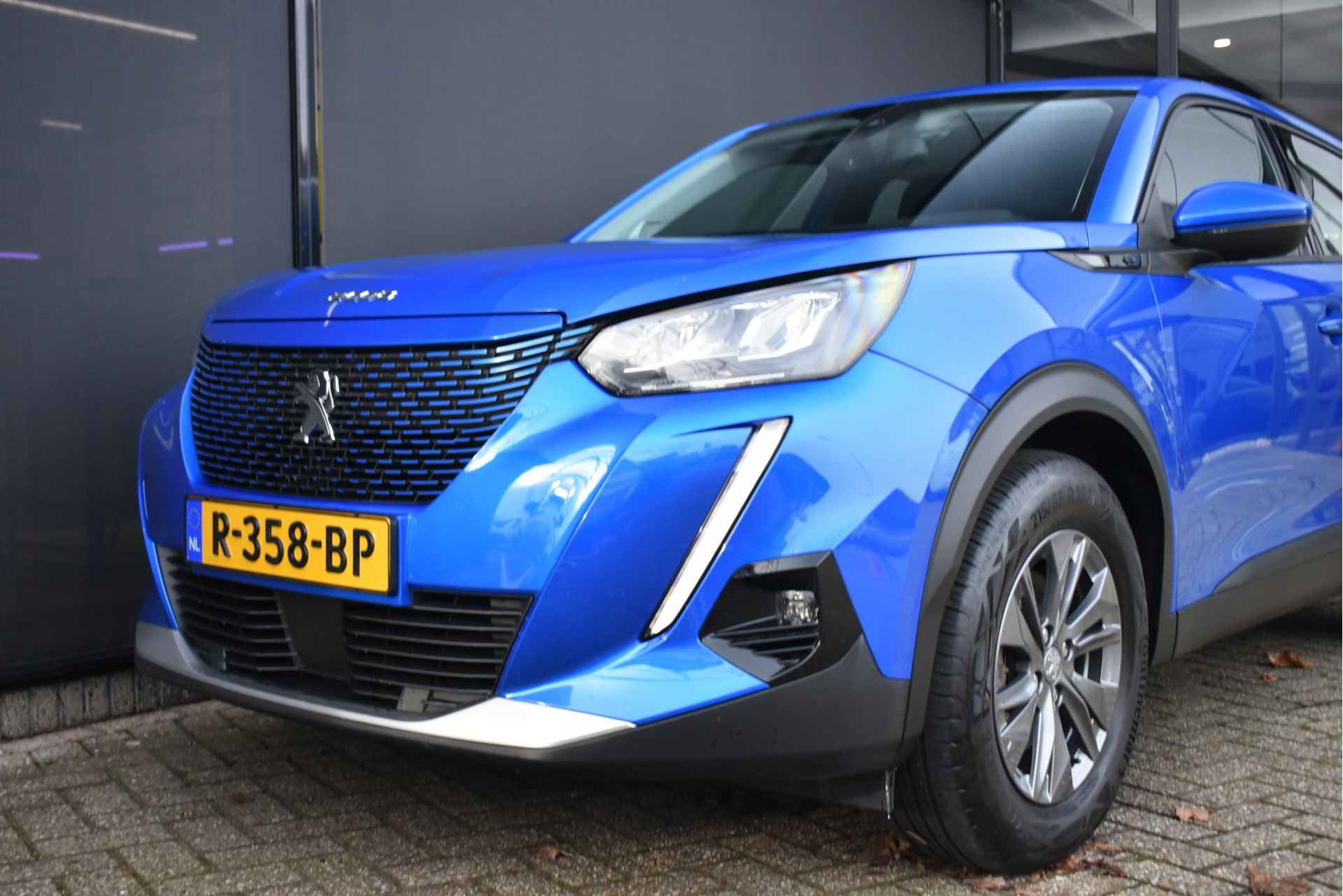 Peugeot 2008 EV Active Pack | Stoelverwarming | Navigatie | Climate Control | Achteruitrijcamera | 16"LMV | Full-LED | Cruise Control | !! - 39/54