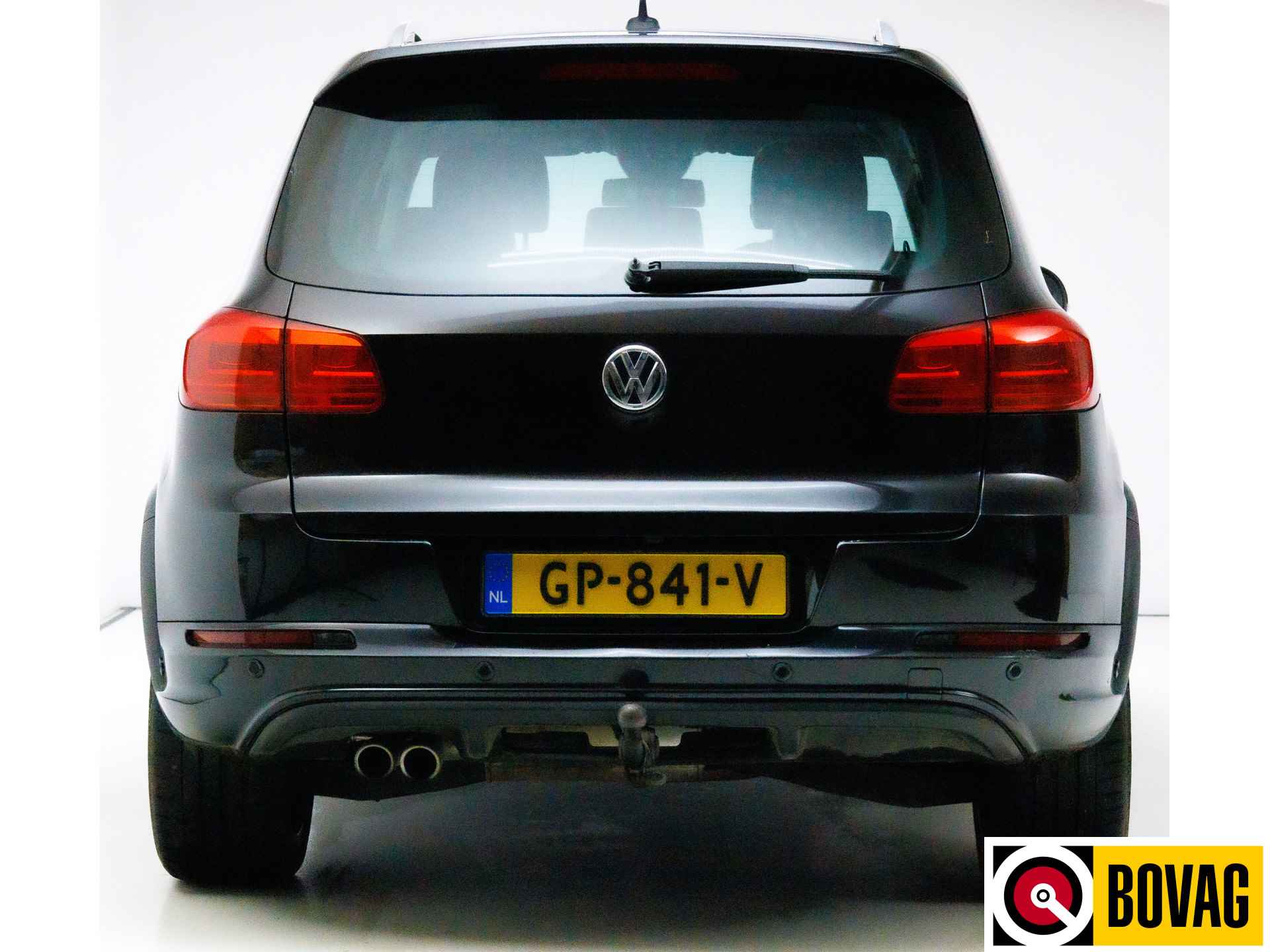 Volkswagen Tiguan 2.0 TDI R-Line Edition 4Motion 177 PK Leer, Panoramdak, Navigatie, Adap. demping, Elec. trekhaak, Stoelverwarming - 8/24