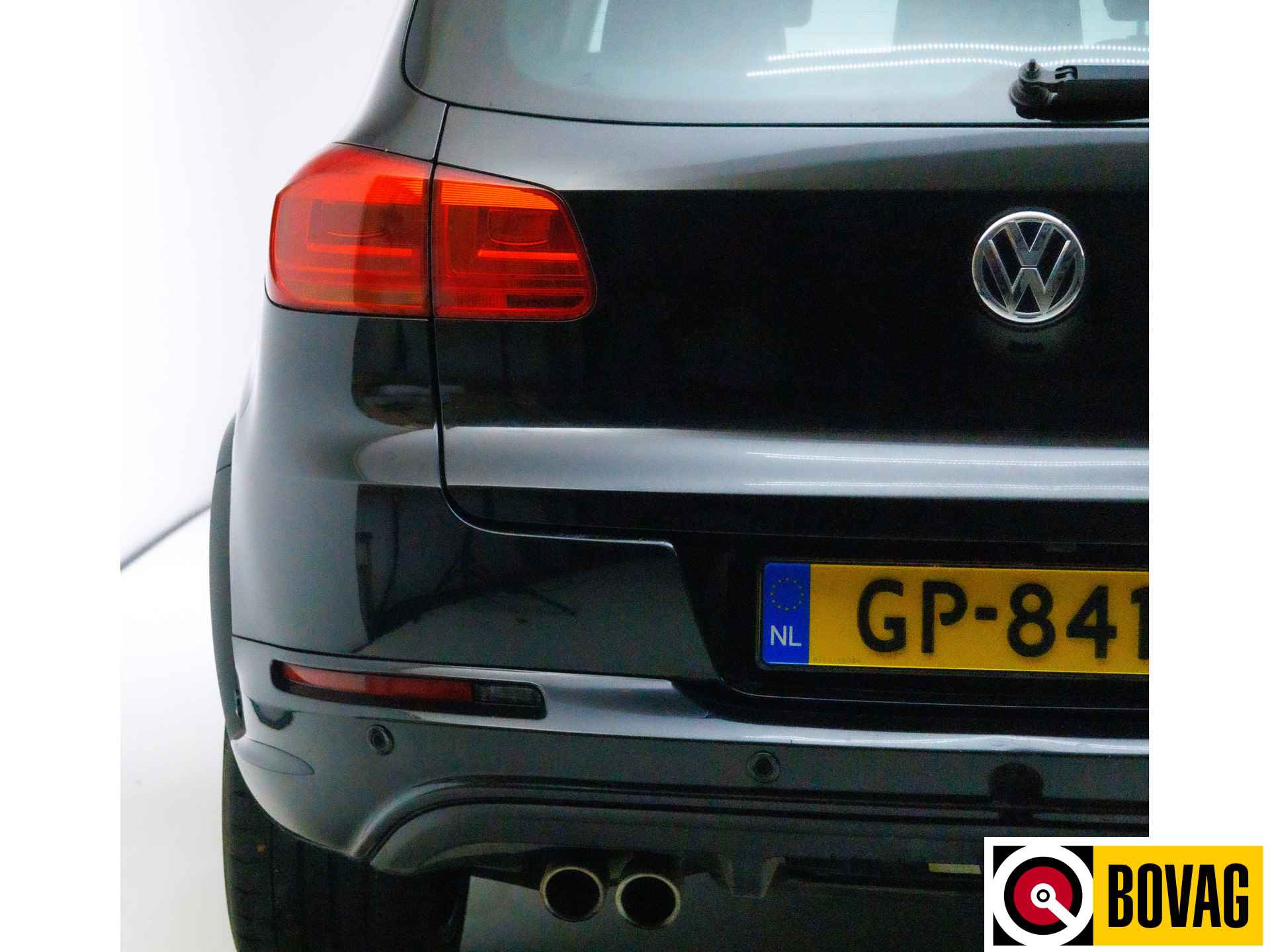 Volkswagen Tiguan 2.0 TDI R-Line Edition 4Motion 177 PK Leer, Panoramdak, Navigatie, Adap. demping, Elec. trekhaak, Stoelverwarming - 9/24