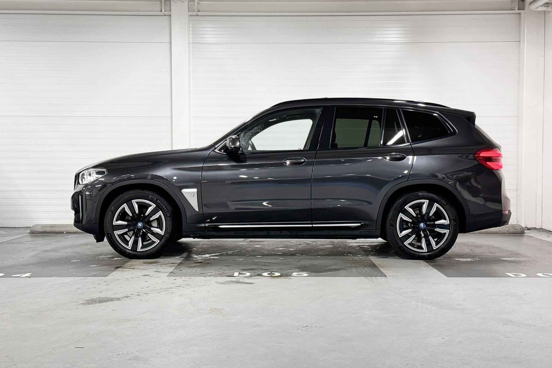 BMW iX3 High Executive 80 kWh - 2/18