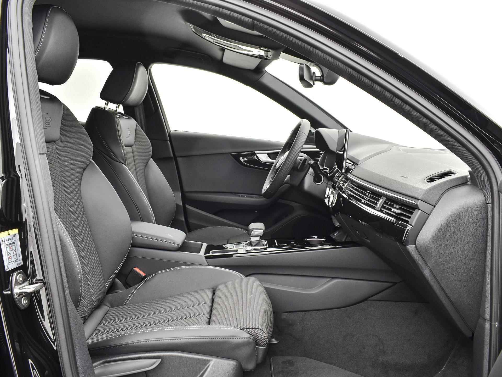 Audi A4 Avant 35 TFSI 150pk S-Tronic S edition Competition | Navigatie | Camera | Apple Car Play | 19'' Velgen | PDC V+A | Clima | Stoelverwarming | Garantie t/m 22-04-2028 of 100.000km - 9/30