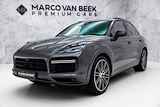 Porsche Cayenne Turbo S E-Hybrid 680 PK | Keramisch | 4W Sturing | Pano | 22" | Carbon