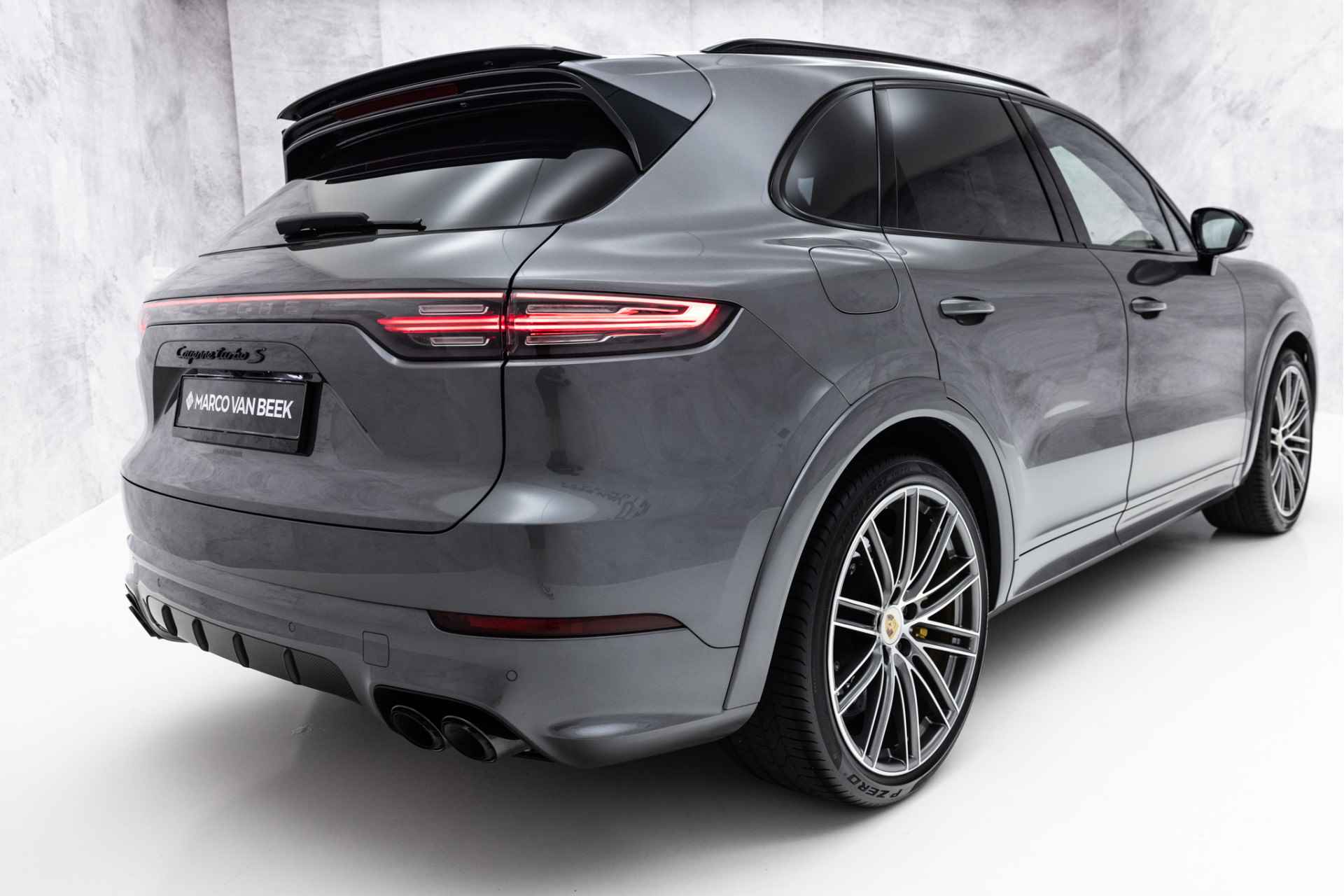 Porsche Cayenne Turbo S E-Hybrid 680 PK | Keramisch | 4W Sturing | Pano | 22" | Carbon - 3/76