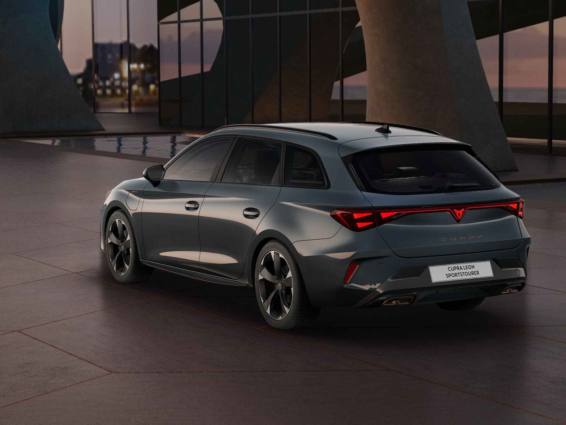 CUPRA Leon Sportstourer 1.5 TSI e-Hybrid 204 6DSG Essential - 7/18