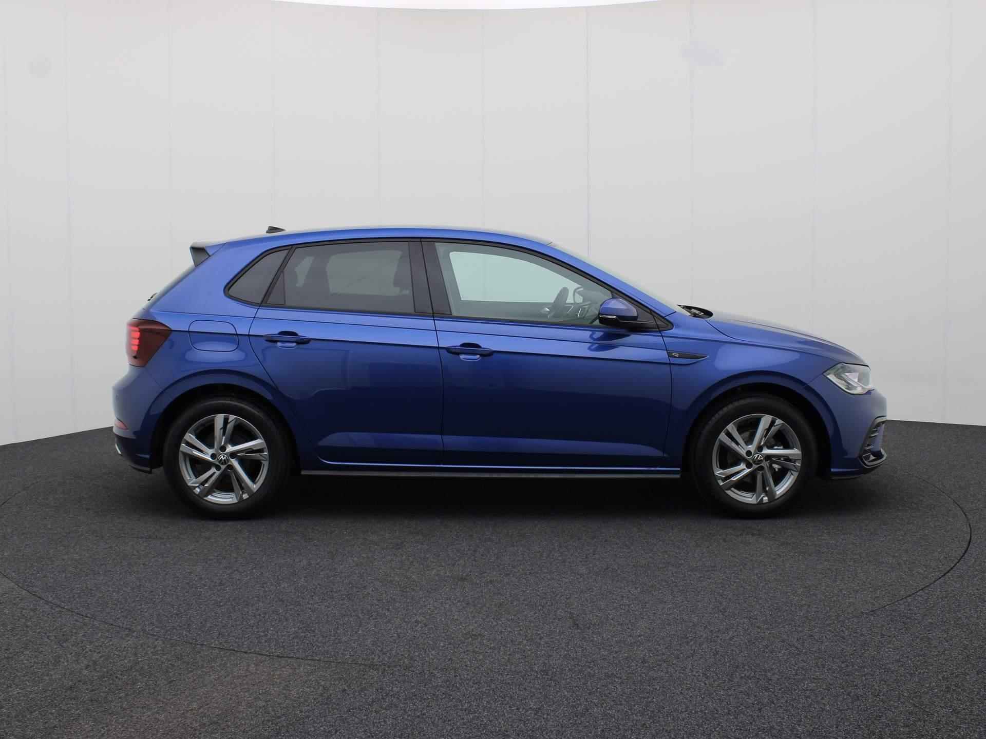 Volkswagen Polo R-Line 1.0 70 kW / 95 pk TSI Hatchback 5 versn. Hand · Multimedia pakket · Digital cockpit · sport onderstel · Privatelease 456,- per maand! · Snel uit voorraad rijden! · Incl. Inruilvoordeel - 4/38