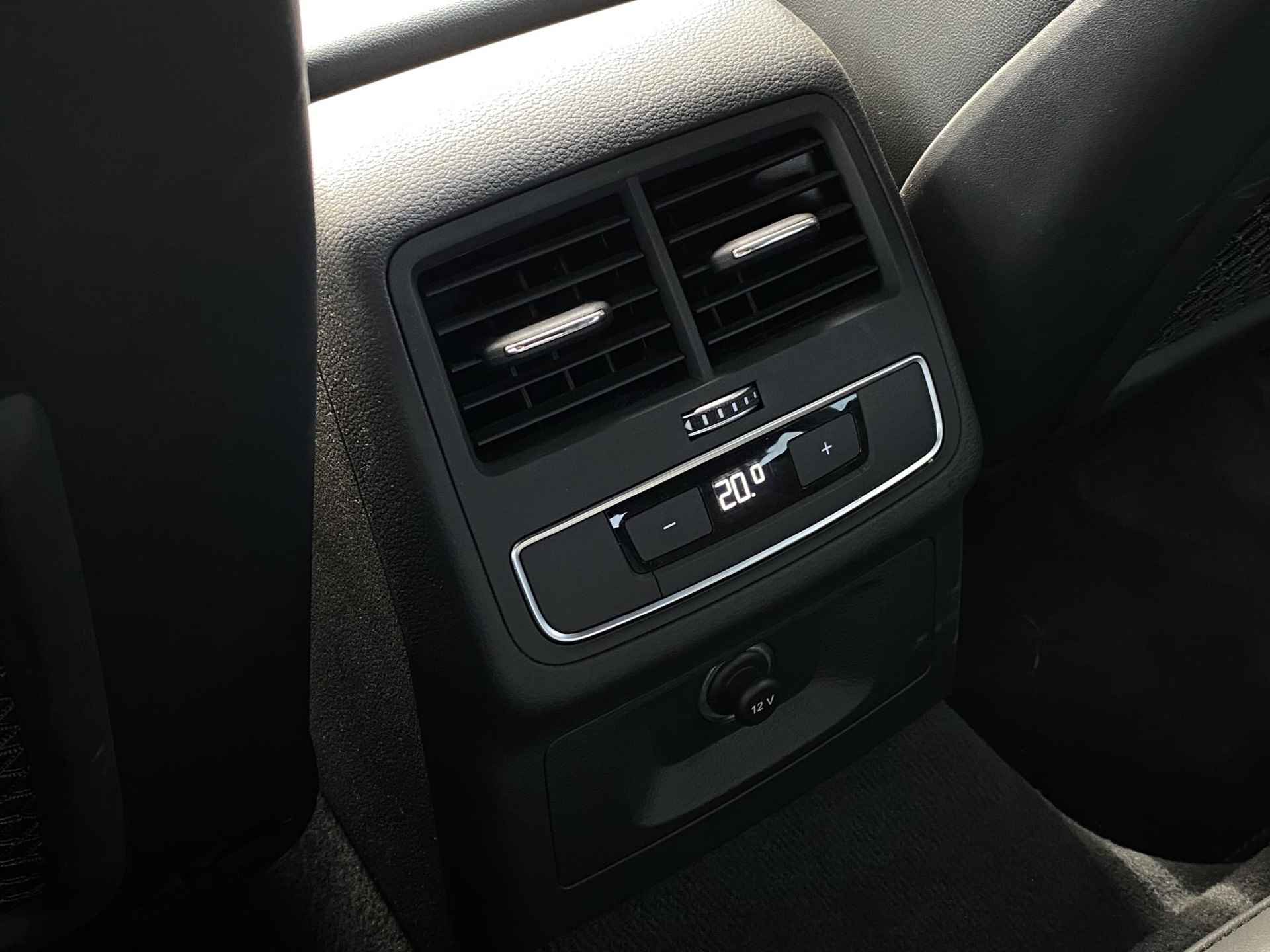 Audi A5 Sportback 40 TFSI Sport S-line Edition | Sportonderstel | Keyless go | Stoelverwarming | Navigatie |  Elektrische achterklep - 16/57