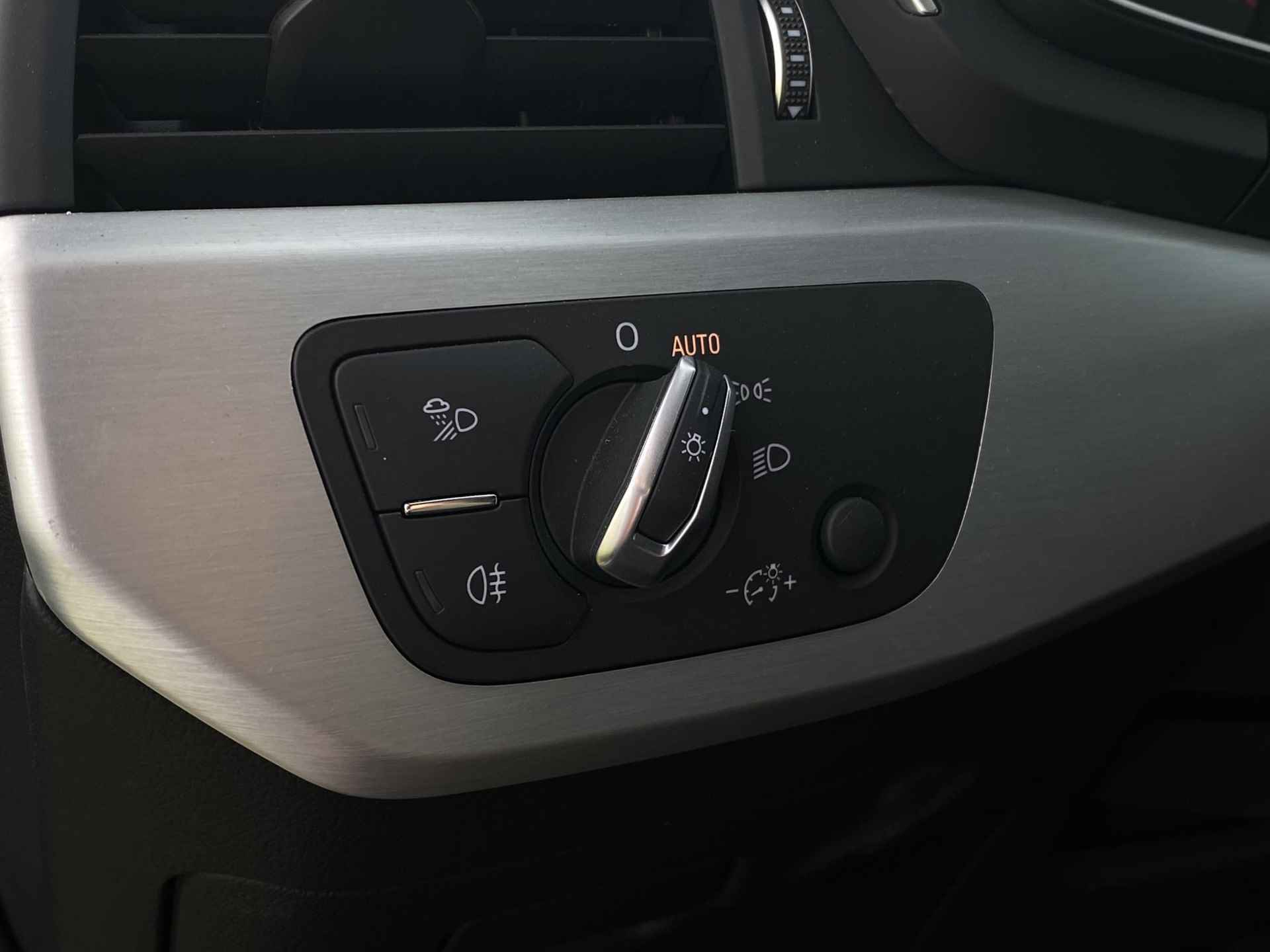Audi A5 Sportback 40 TFSI Sport S-line Edition | Sportonderstel | Keyless go | Stoelverwarming | Navigatie |  Elektrische achterklep - 32/57