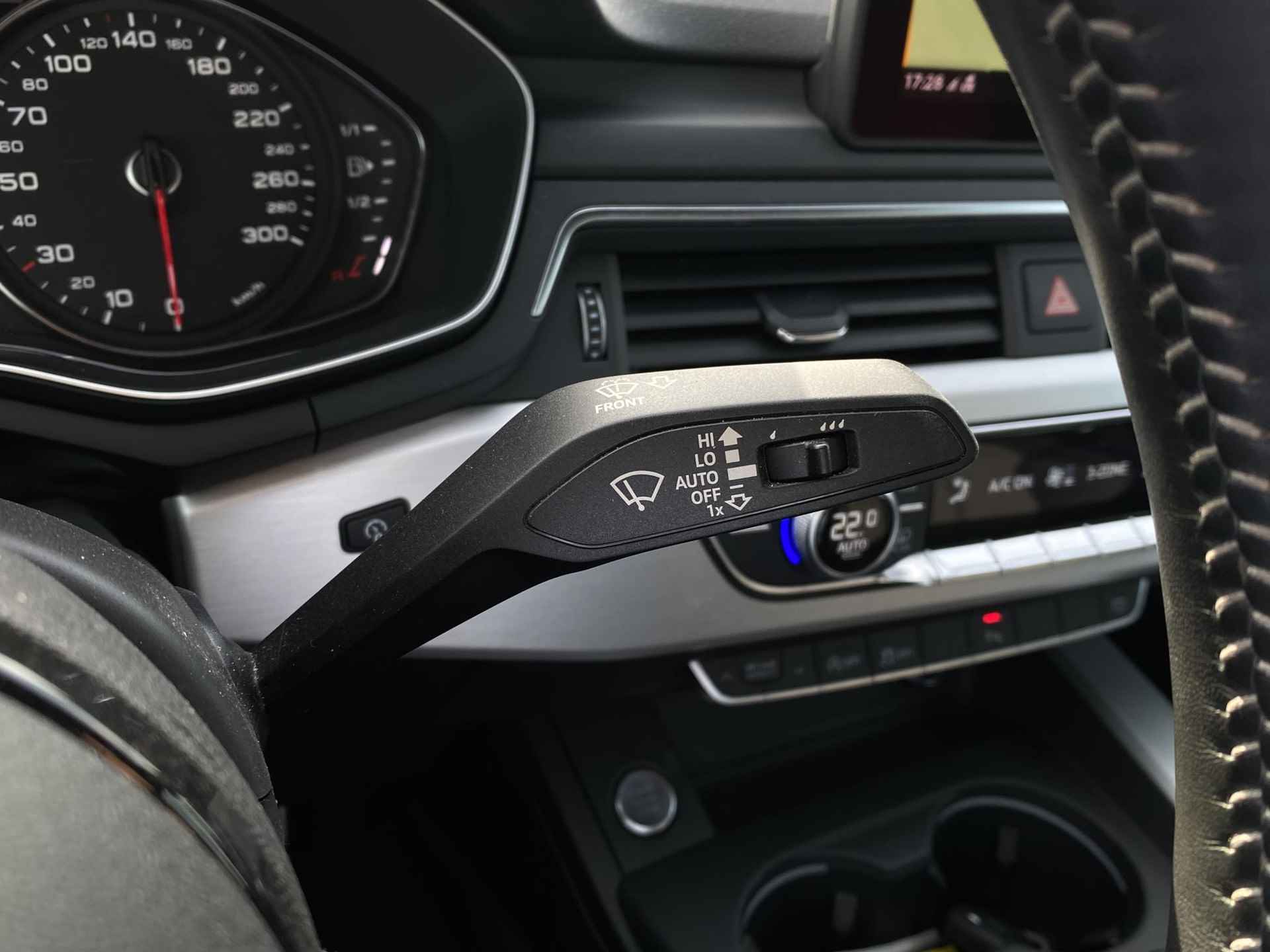 Audi A5 Sportback 40 TFSI Sport S-line Edition | Sportonderstel | Keyless go | Stoelverwarming | Navigatie |  Elektrische achterklep - 34/57