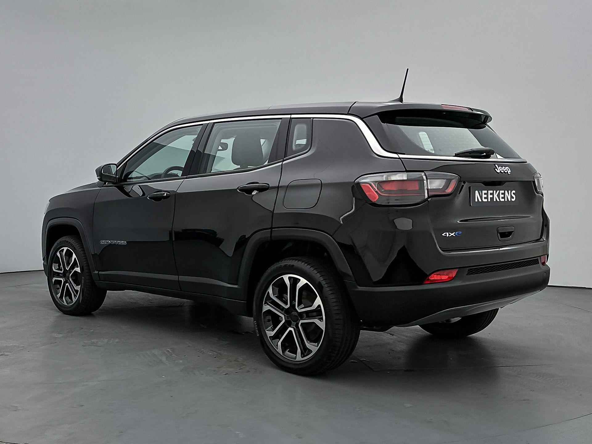 Jeep Compass SUV 4xe Altitude 190 pk Automaat | Navigatie via Apple Carplay/Android Auto | Achteruitrijcamera | Voorstoelen Verwarmd | Keyless Entry/Start | LED Koplampen | Adaptieve Cruise Control | Climate Control | 17" Lichtmetalen Velgen | - 6/34