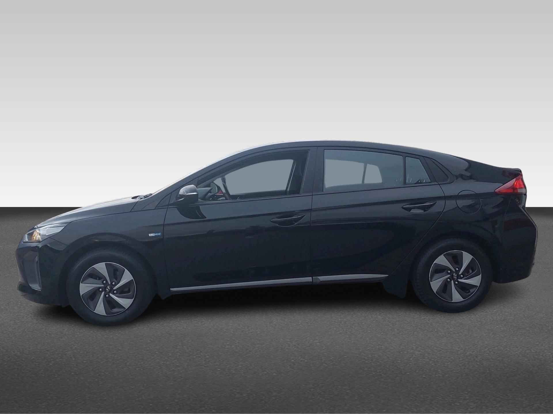 Hyundai IONIQ 1.6 GDi i-Motion - 2/27