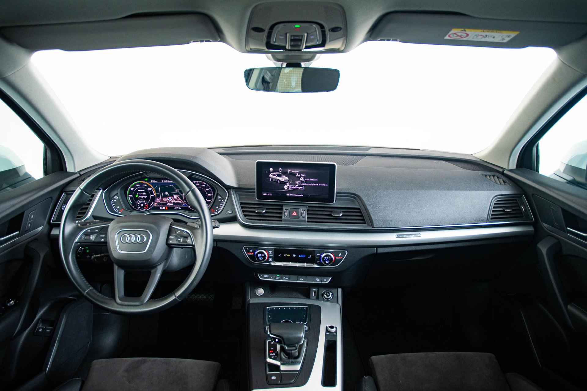 Audi Q5 50 TFSI e quattro S edition Panoramadak - Cruise Control - Audi Soundsystem - Comfortsleutel - Achteruitrijcamera - Parkeerhulp Plus - LED Koplampen - 3/59