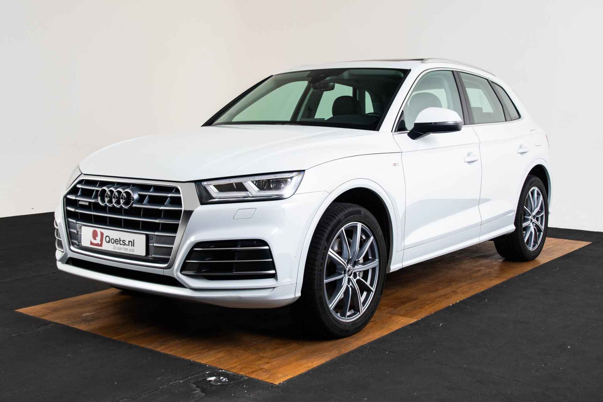 Audi Q5 50 TFSI e quattro S edition Panoramadak - Cruise Control - Audi Soundsystem - Comfortsleutel - Achteruitrijcamera - Parkeerhulp Plus - LED Koplampen - 9/59