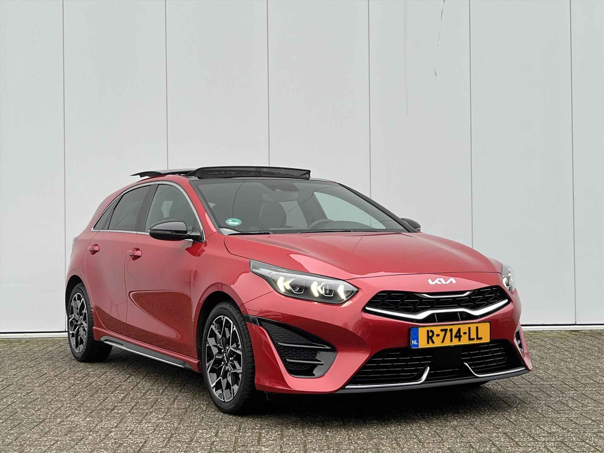 KIA Ceed 1.0 T-GDi 120pk GT-Line | Keyless | Schuif- Kanteldak | Carplay | Camera en Sensoren Achter | Carplay | Dealerauto | - 3/56