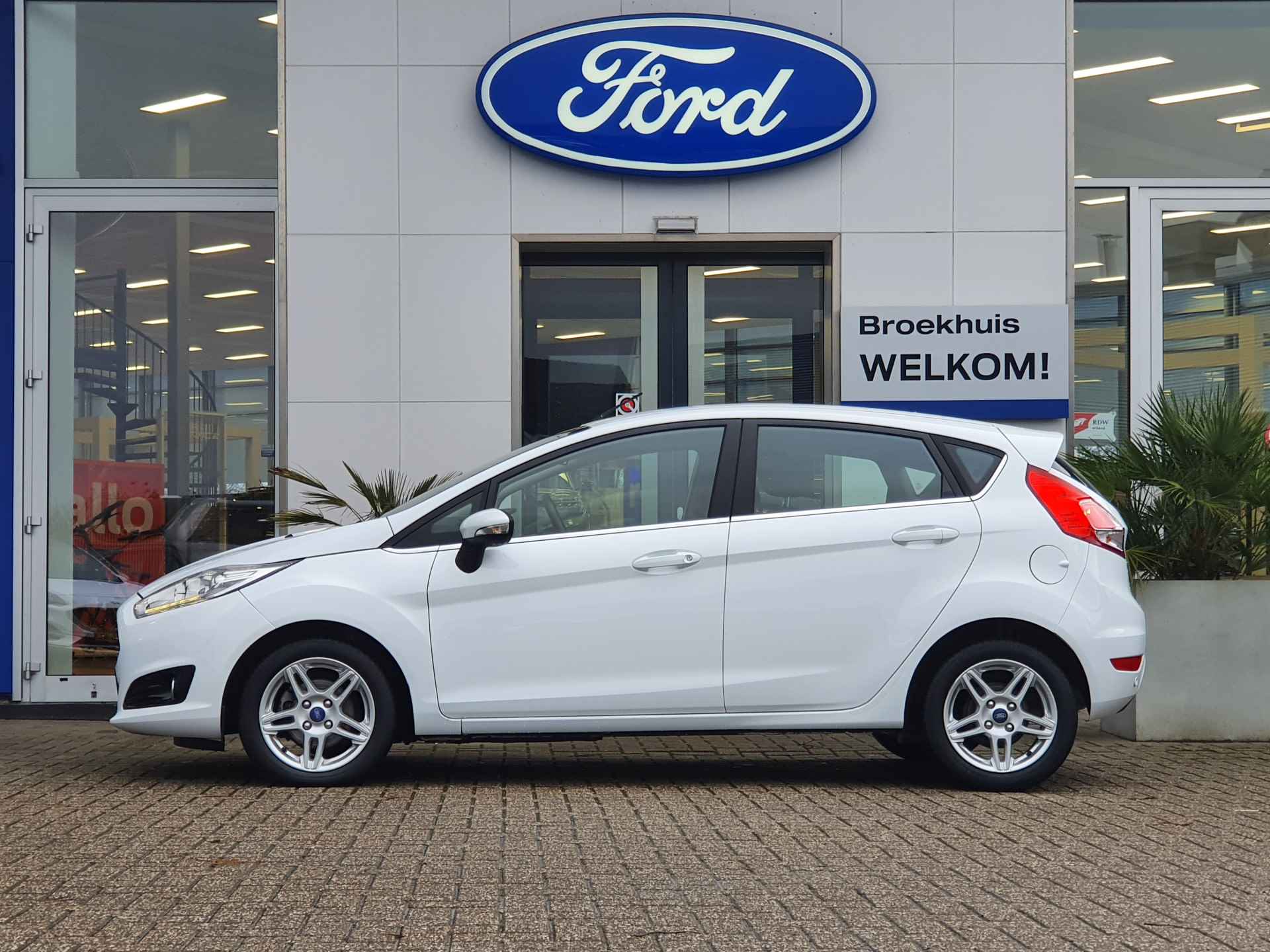 Ford Fiesta 1.0 EcoBoost Titanium | Cruise Control | Airco | Elektrische Ramen | - 14/27