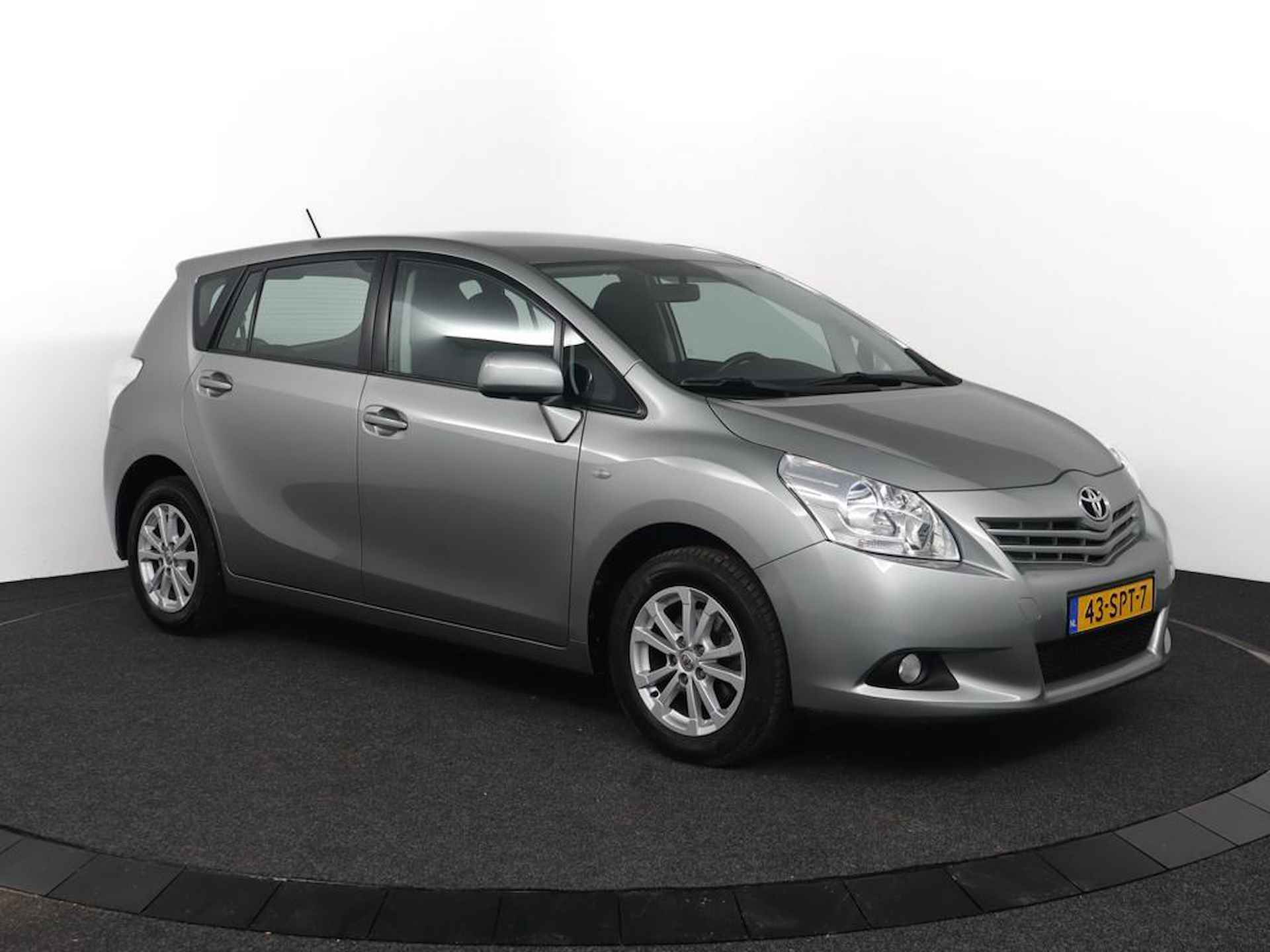 Toyota Verso 1.8 VVT-i Aspiration | Trekhaak | Climate control | Cruise control | - 13/67