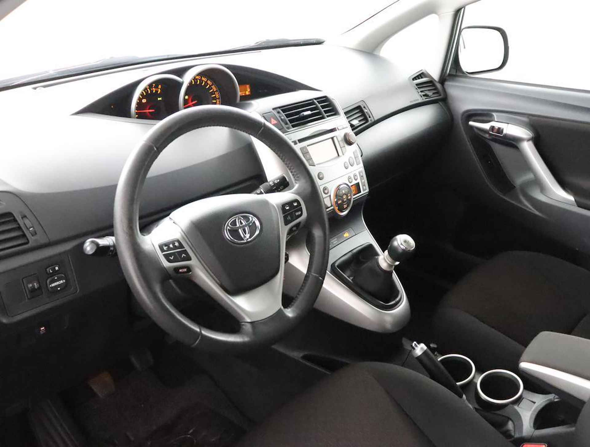 Toyota Verso 1.8 VVT-i Aspiration | Trekhaak | Climate control | Cruise control | - 59/67