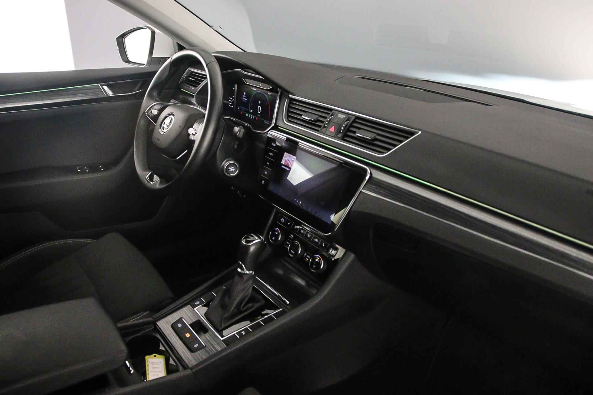 Škoda Superb Business Edition Plus 1.5 TSI 150pk DSG Automaat Achteruitrijcamera, Navigatie, Airco, Cruise control, Parkeersensoren, DAB, LED verlichting, App connect, Keyless entry/start - 34/45