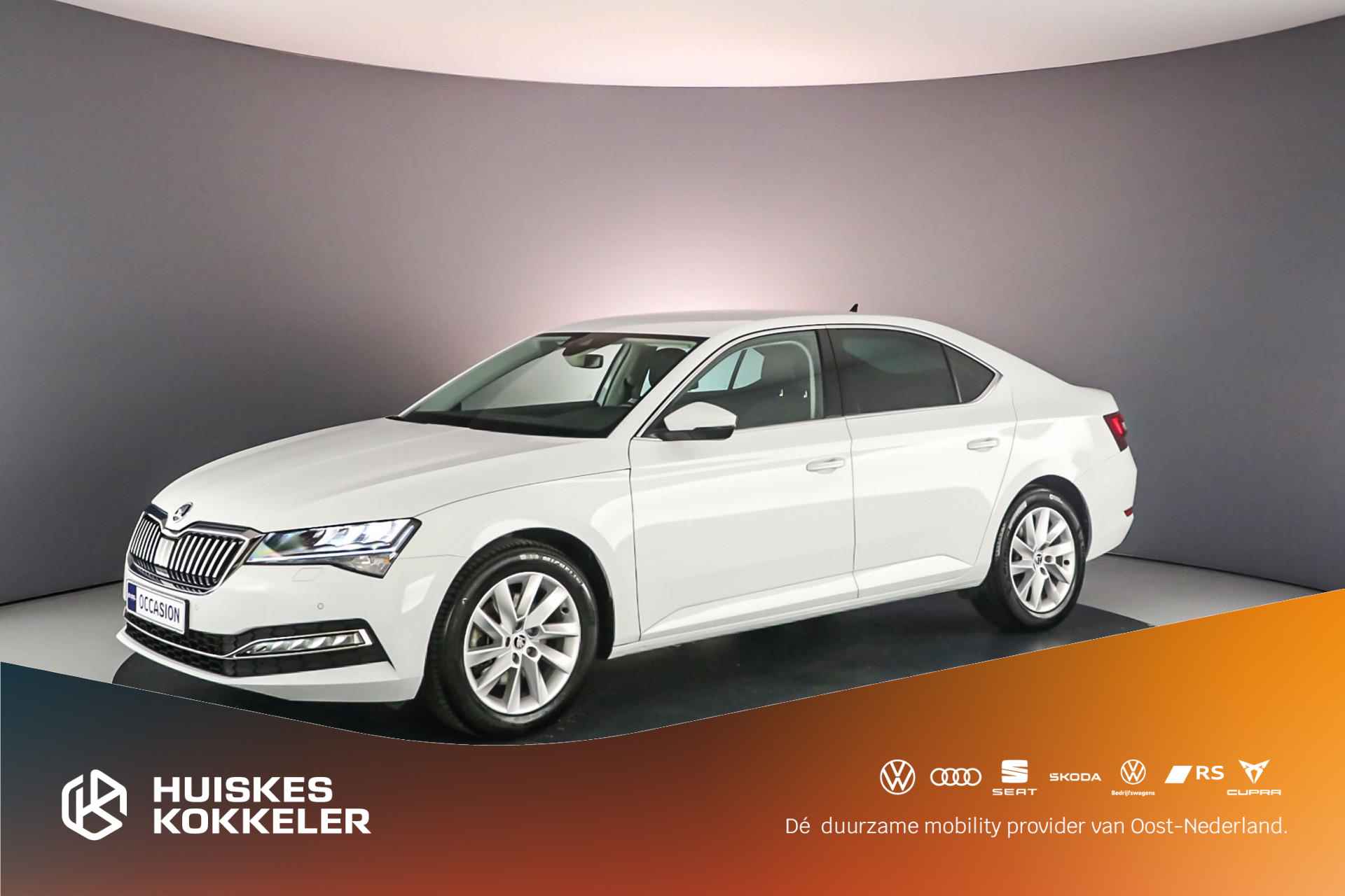 Škoda Superb Business Edition Plus 1.5 TSI 150pk DSG Automaat Achteruitrijcamera, Navigatie, Airco, Cruise control, Parkeersensoren, DAB, LED verlichting, App connect, Keyless entry/start - 1/45