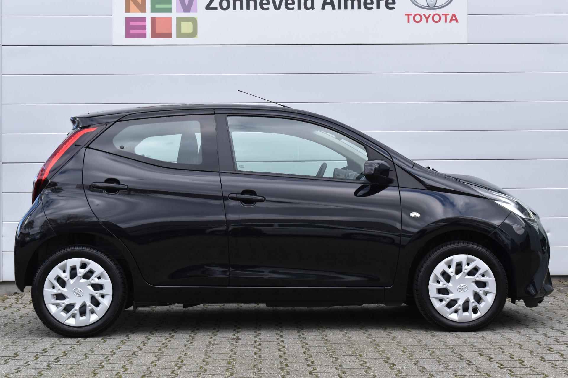 Toyota Aygo 1.0 VVT-i x-play - 5/24