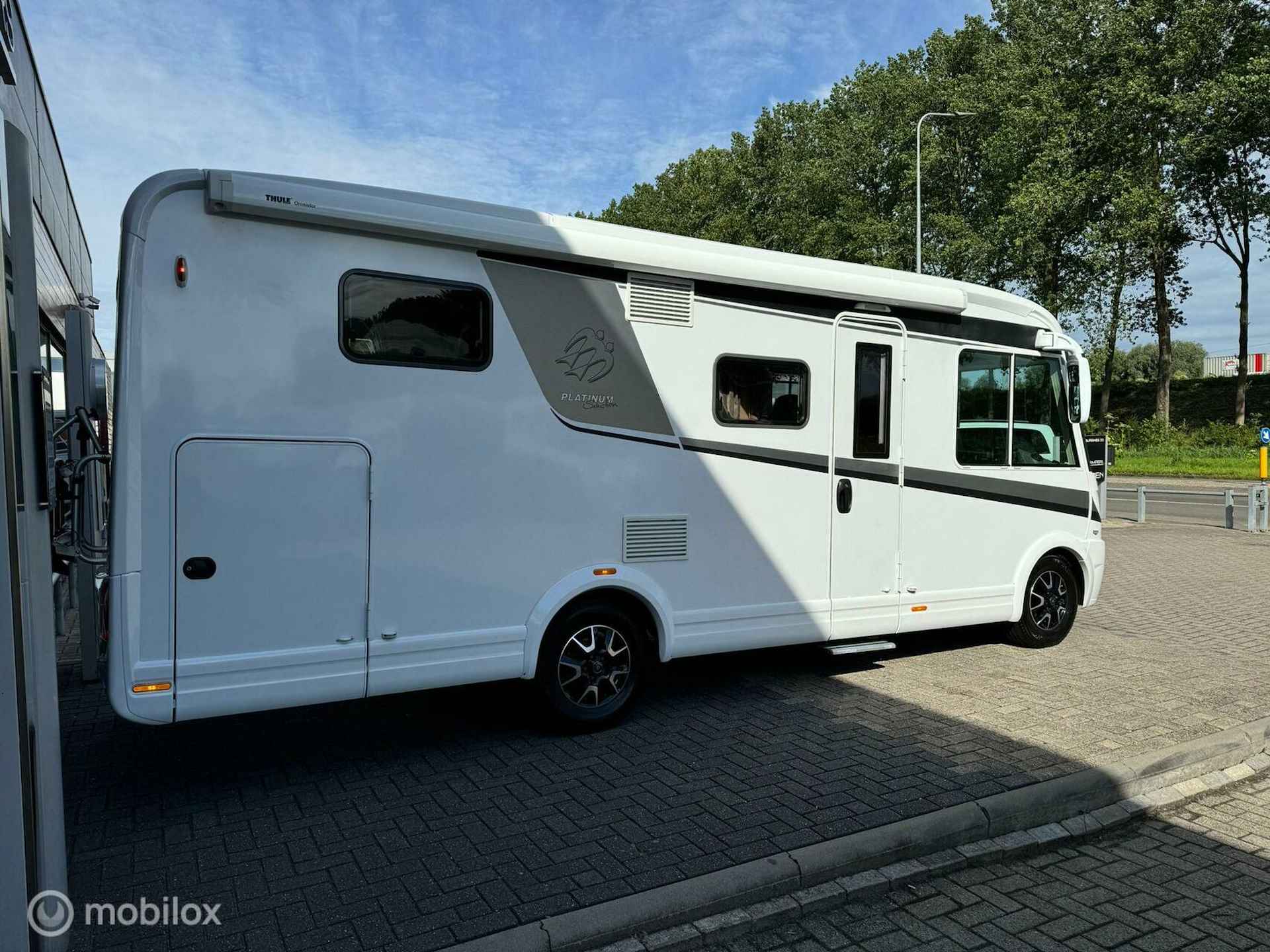 Knaus 650 MEG Platinum Automaat Enkele Bedden Zonnepaneel Luifel - 4/30