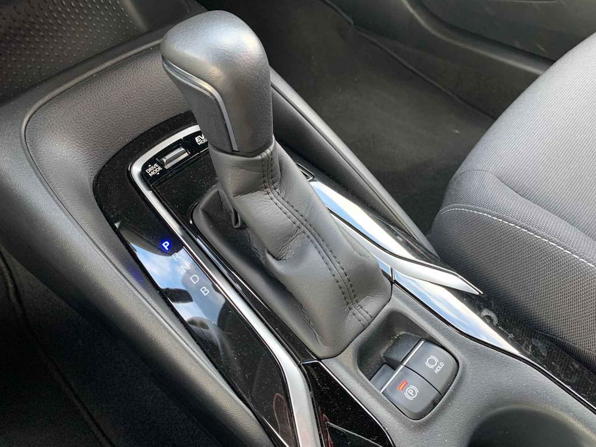Toyota Corolla 1.8 Hybrid Active NL Apple Carplay/Android Auto - 15/19